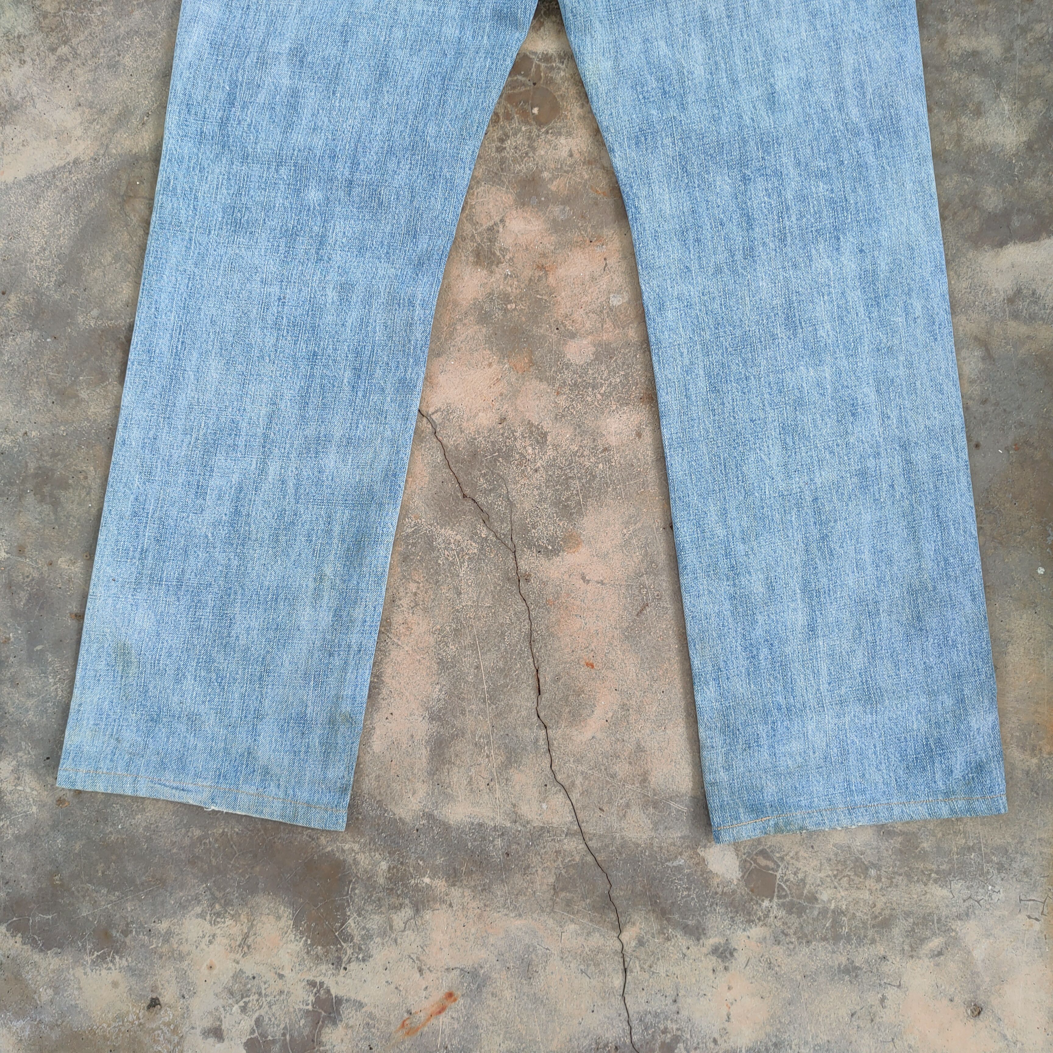 Levi's Vintage Clothing W31 VINTAGE LEVI'S 502 FADED RIPPED JEANS DENIM PANTS Size US 31 - 12 Thumbnail