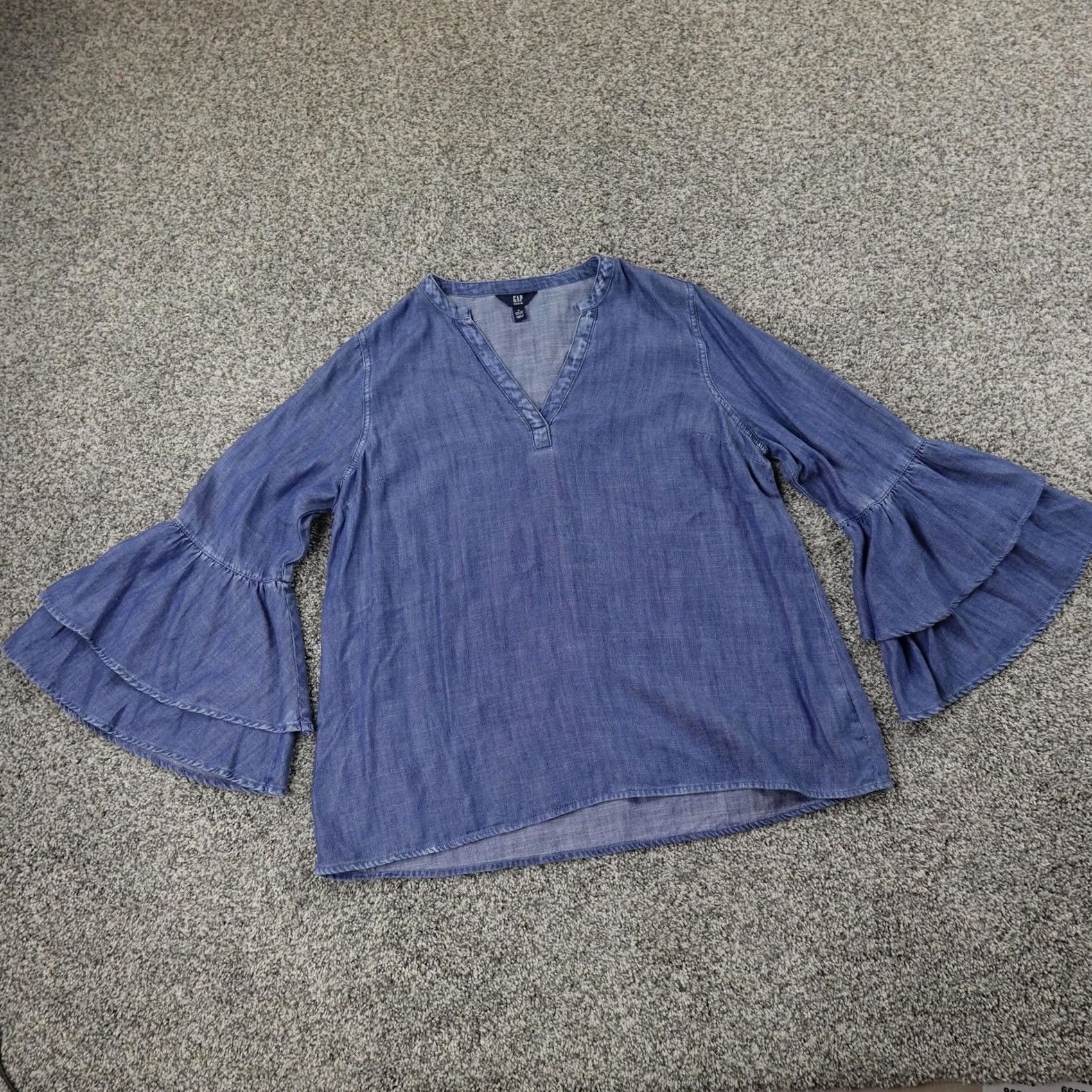 Gap GAP Shirt Womens M Blue Denim Ruffle Bell Sleeve V-Neck Tunic Peasant Boho Top Size M / US 6-8 / IT 42-44 - 2 Thumbnail