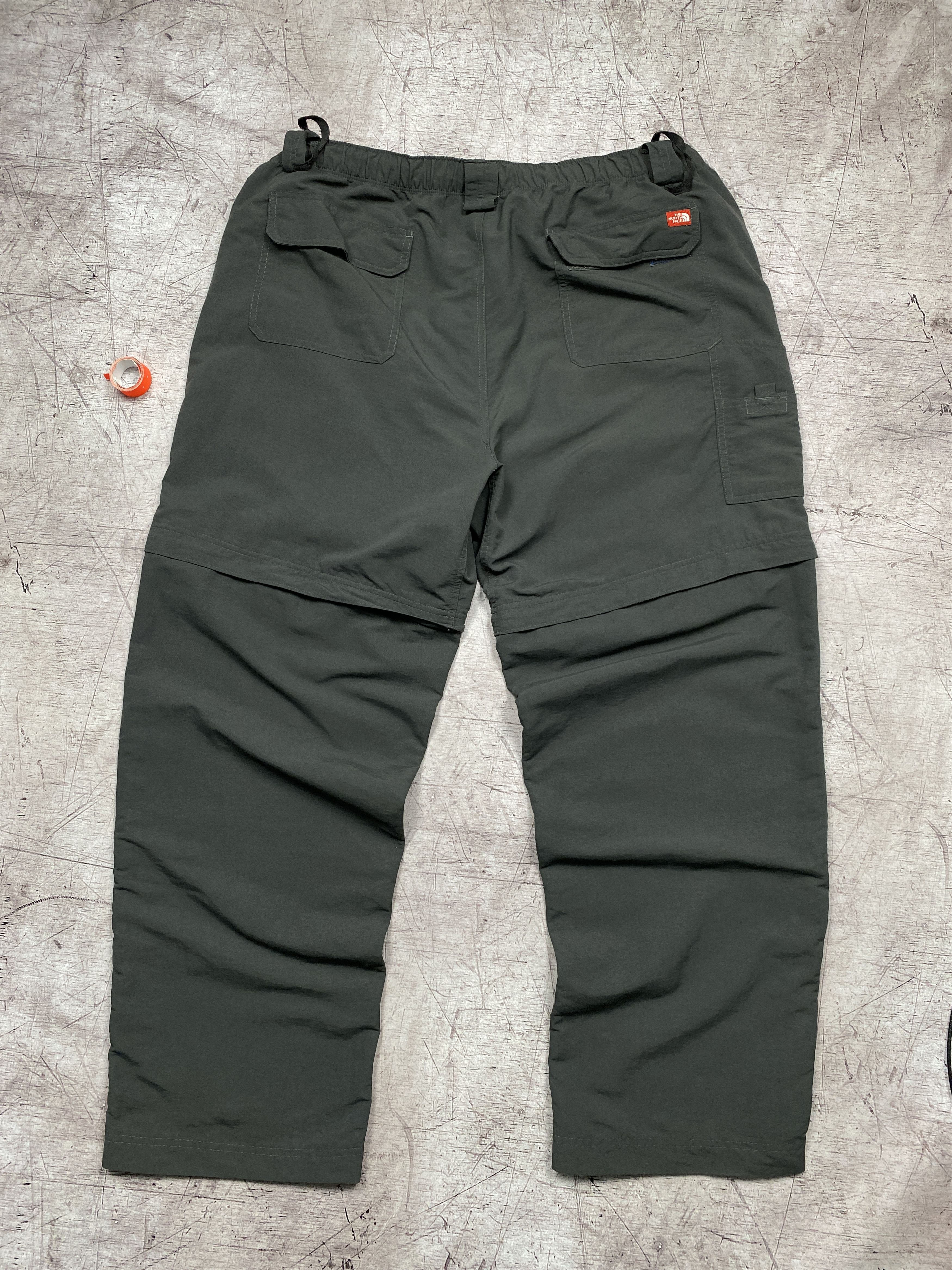 The North Face × Vintage The North Face Vintage Mens Outdoor Cargo Pants Y2K Shorts Size US 38 / EU 54 - 9 Thumbnail