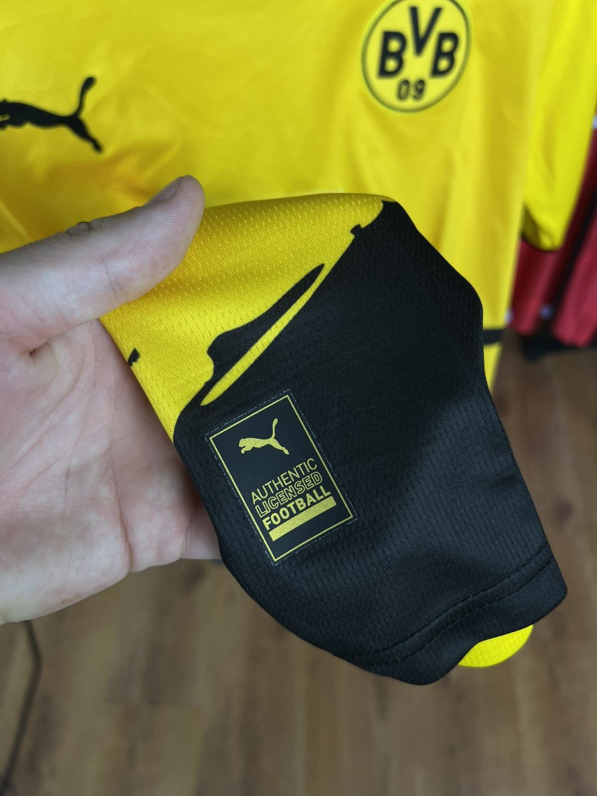 Puma Soccer Jersey Puma Borussia Dortmund 2023/24 Nmecha #8 Size US M / EU 48-50 / 2 - 7 Thumbnail