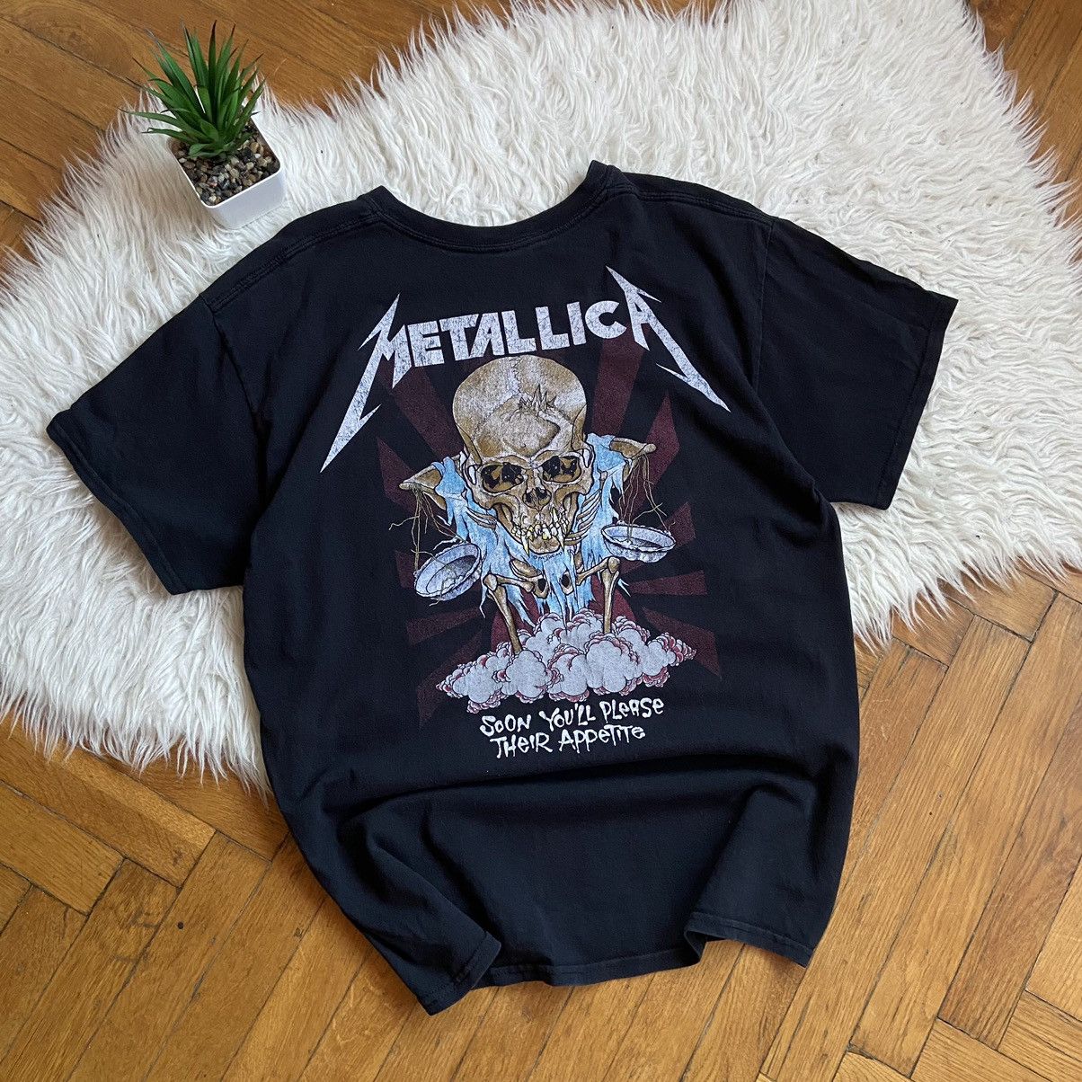 Band Tees × Metallica × Vintage 📌 Vintage Metallica 2000s “Their money tips her scales” Tee Size US L / EU 52-54 / 3 - 2 Thumbnail