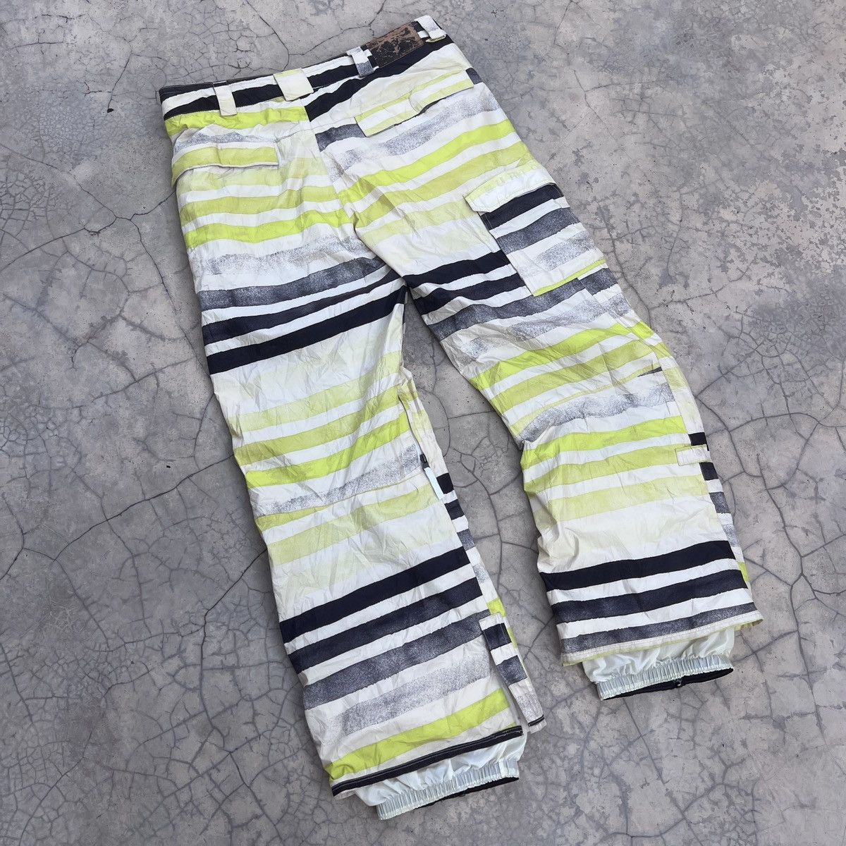 Burton Burton GoreTex Snowboard Pants Size US 40 / EU 56 - 12 Thumbnail