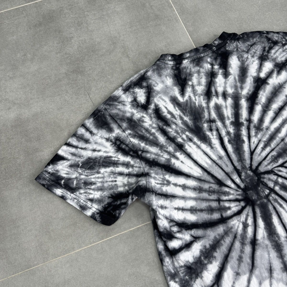 Independent Truck Co. Independent Truck Company Tie Dye Y2K T-Shirt Men Size M Size US M / EU 48-50 / 2 - 13 Thumbnail