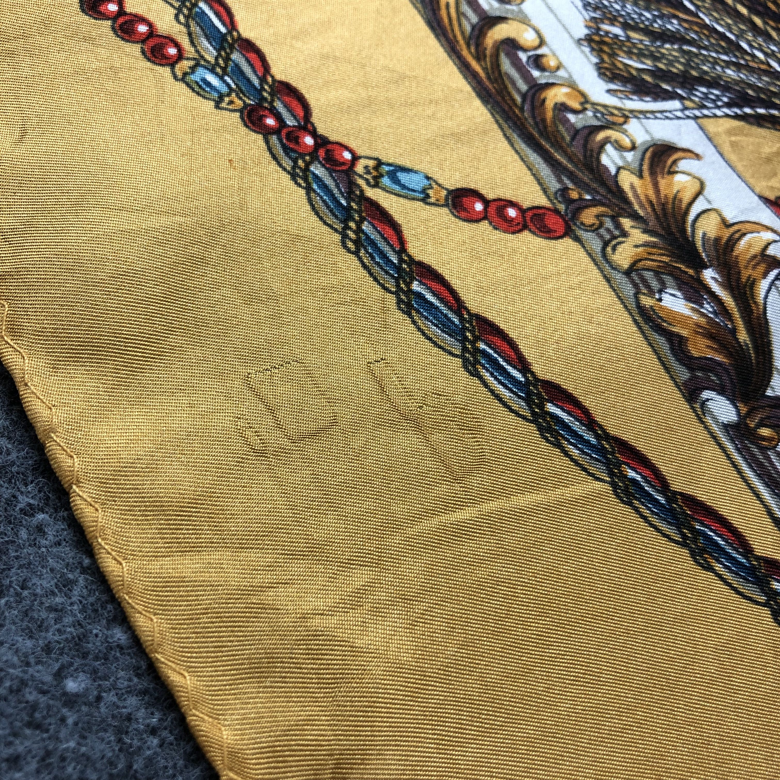 Japanese Brand Pola Luxury Design Silk Scarf M562 Size ONE SIZE - 7 Thumbnail