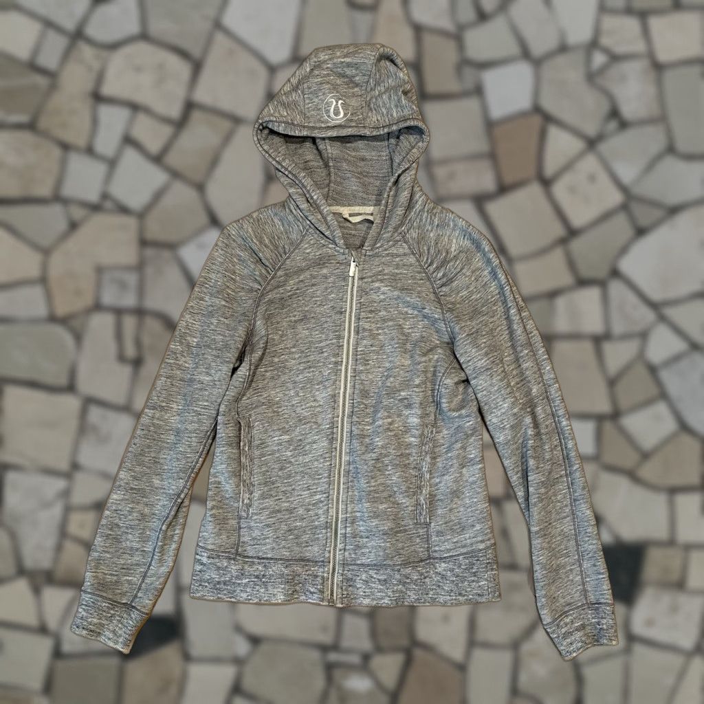 Lululemon Lululemon Hooded Jacket Full Zip Gray Women’s 4 Jacket Long Sleeve Pockets Athleisure Winter Spring Fall Size S / US 4 / IT 40 - 1 Thumbnail