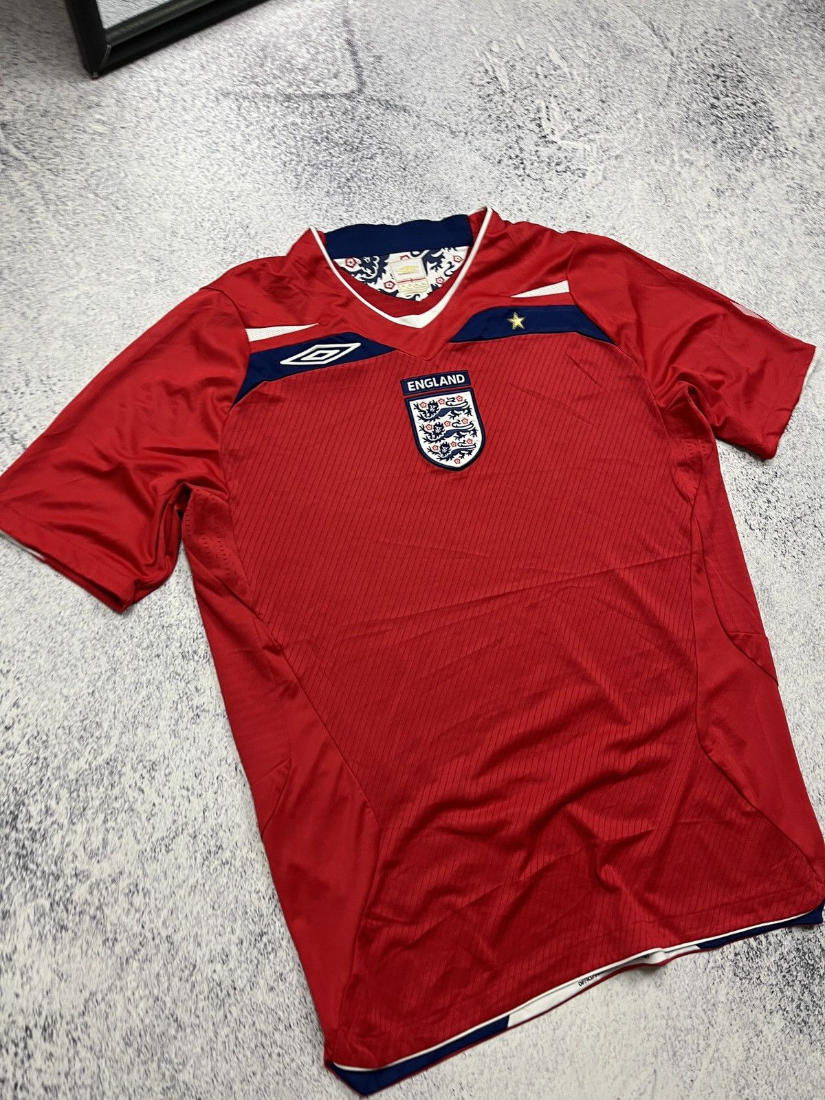 Umbro England 2008-2009 Away Soccer Jersey Football T-shirt Y2k Size US M / EU 48-50 / 2 - 4 Thumbnail