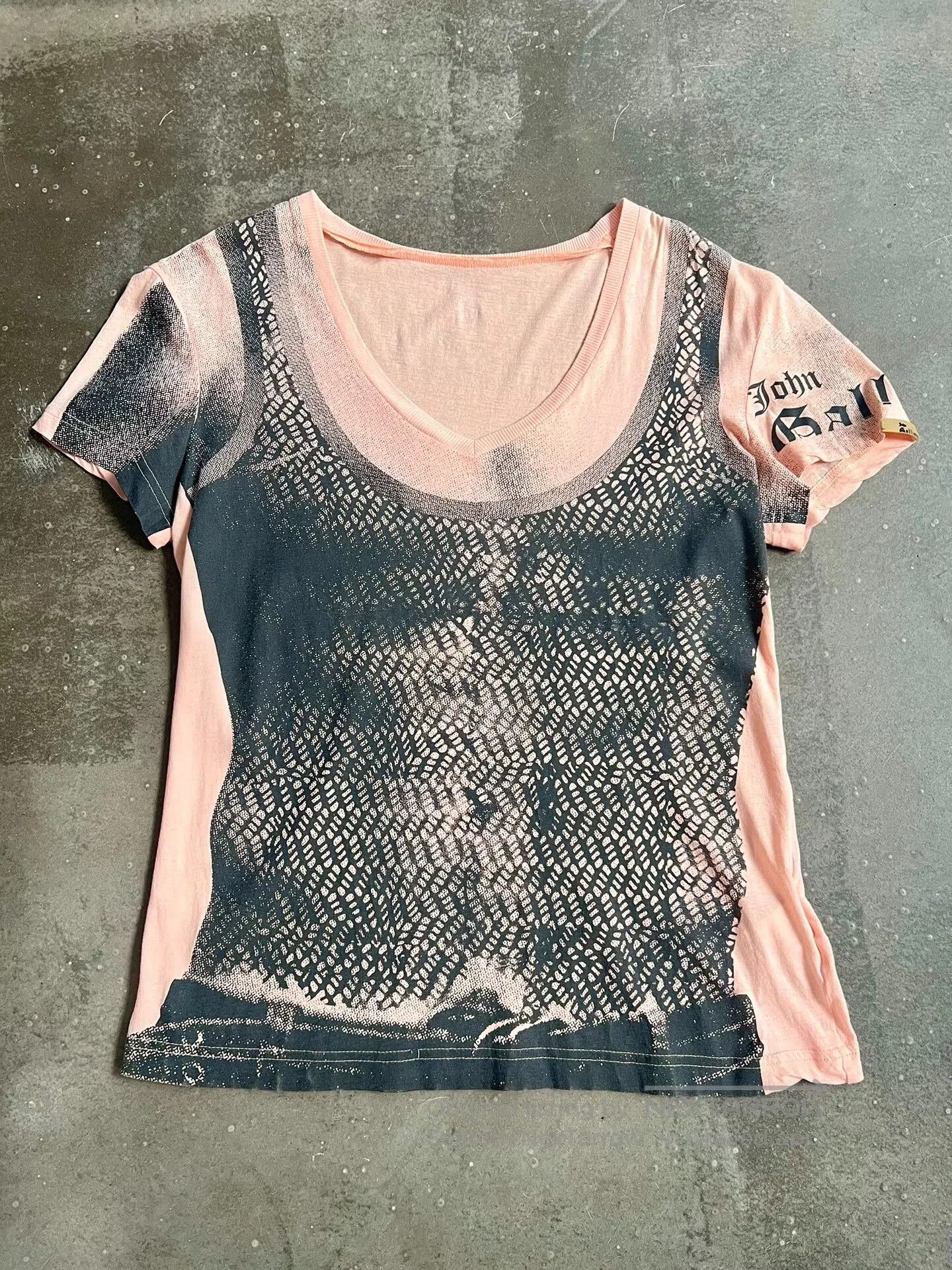 john galliano pirate print short sleeve t-shirt.