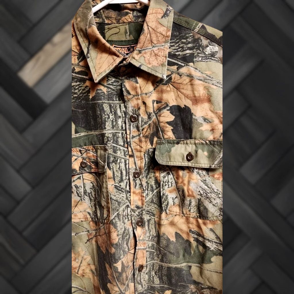 Vintage Trail Crest Shirt Men's XL Camo Button Up Twill Wood Vintage Long Sleeve Outdoor Casual Workwear Shirt Size US XL / EU 56 / 4 - 1 Thumbnail