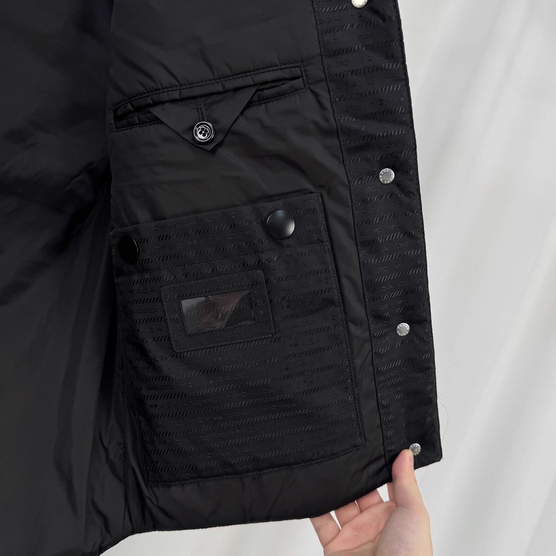 Prada Prada down vest dark all-over triangle logo size 36 new Size XS / US 0-2 / IT 36-38 - 5 Thumbnail
