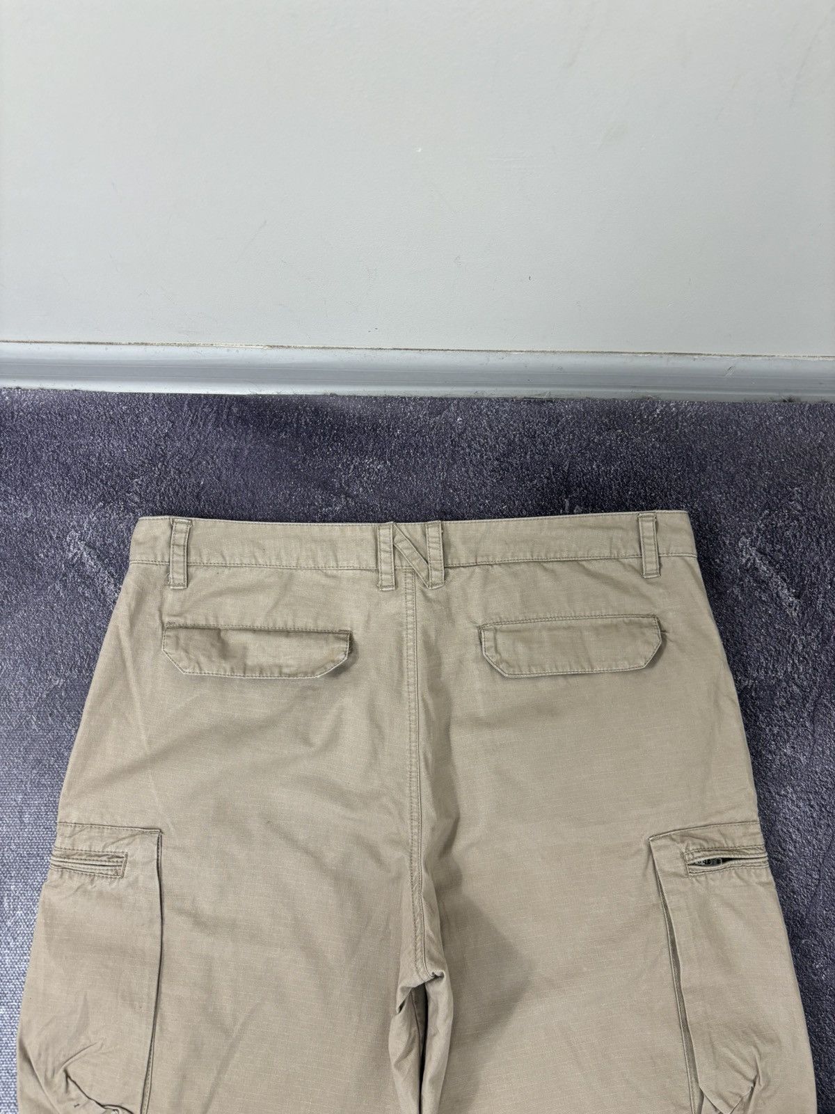 Nike Vintage Nike Y2K Military Hype Utility Swoosh Cargo Shorts Size US 36 / EU 52 - 16 Thumbnail