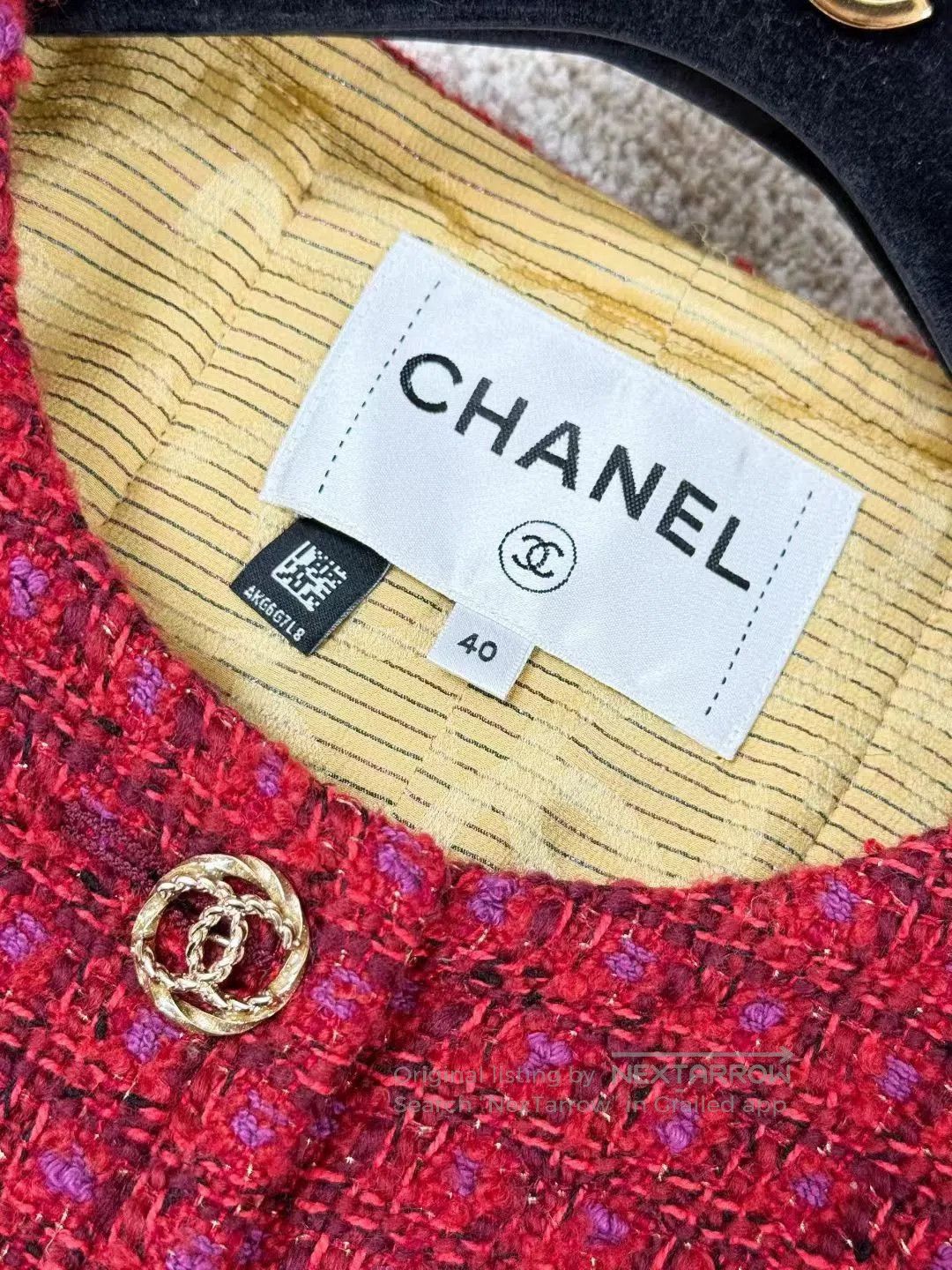 Chanel Chanel Red Plaid Tweed Gold C Button Coat. Size S / US 4 / IT 40 - 5 Thumbnail