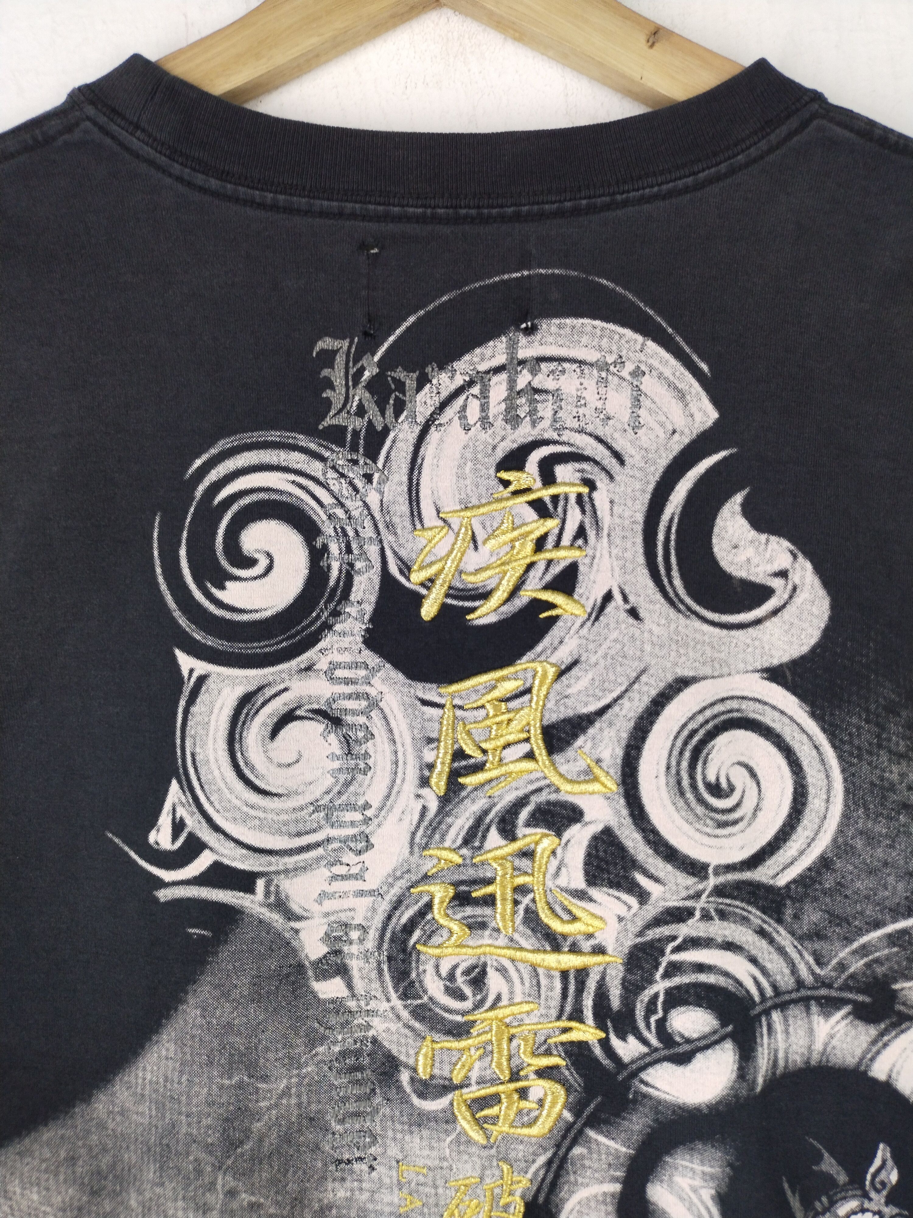 Karakuri Tamashii Vintage Sukajan Karakuri Devil Thunder God of Wind Tee Size US M / EU 48-50 / 2 - 9 Thumbnail