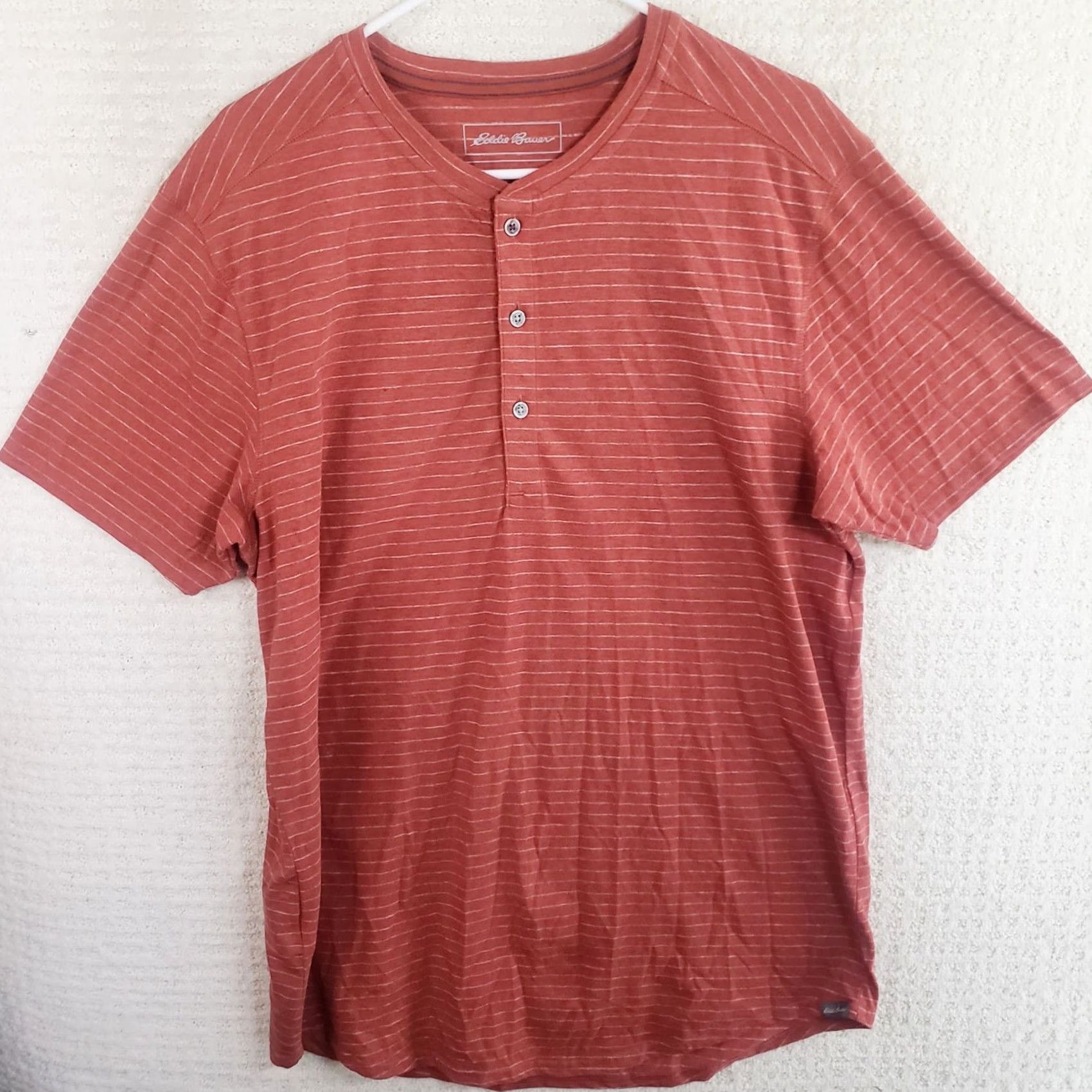 Eddie Bauer Eddie Bauer Men's Red Striped Pullover Crew Neck Short Sleeve Henley Tee Tall L Shirt Size US L / EU 52-54 / 3 - 2 Thumbnail