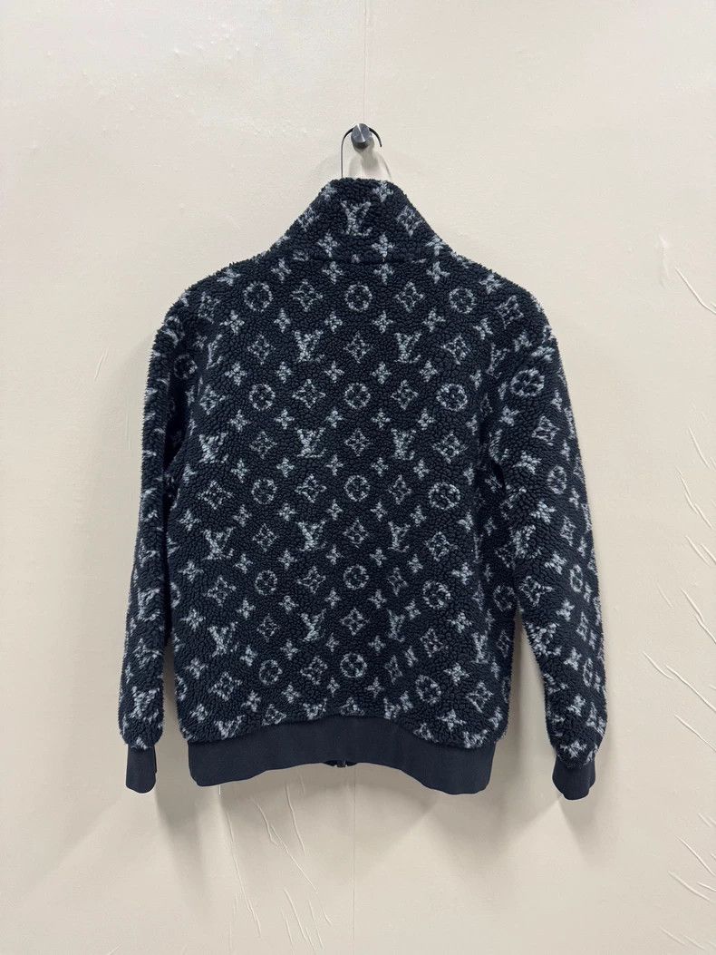 Louis Vuitton Louis Vuitton Black teddy full logo jacket Size US S / EU 44-46 / 1 - 2 Thumbnail