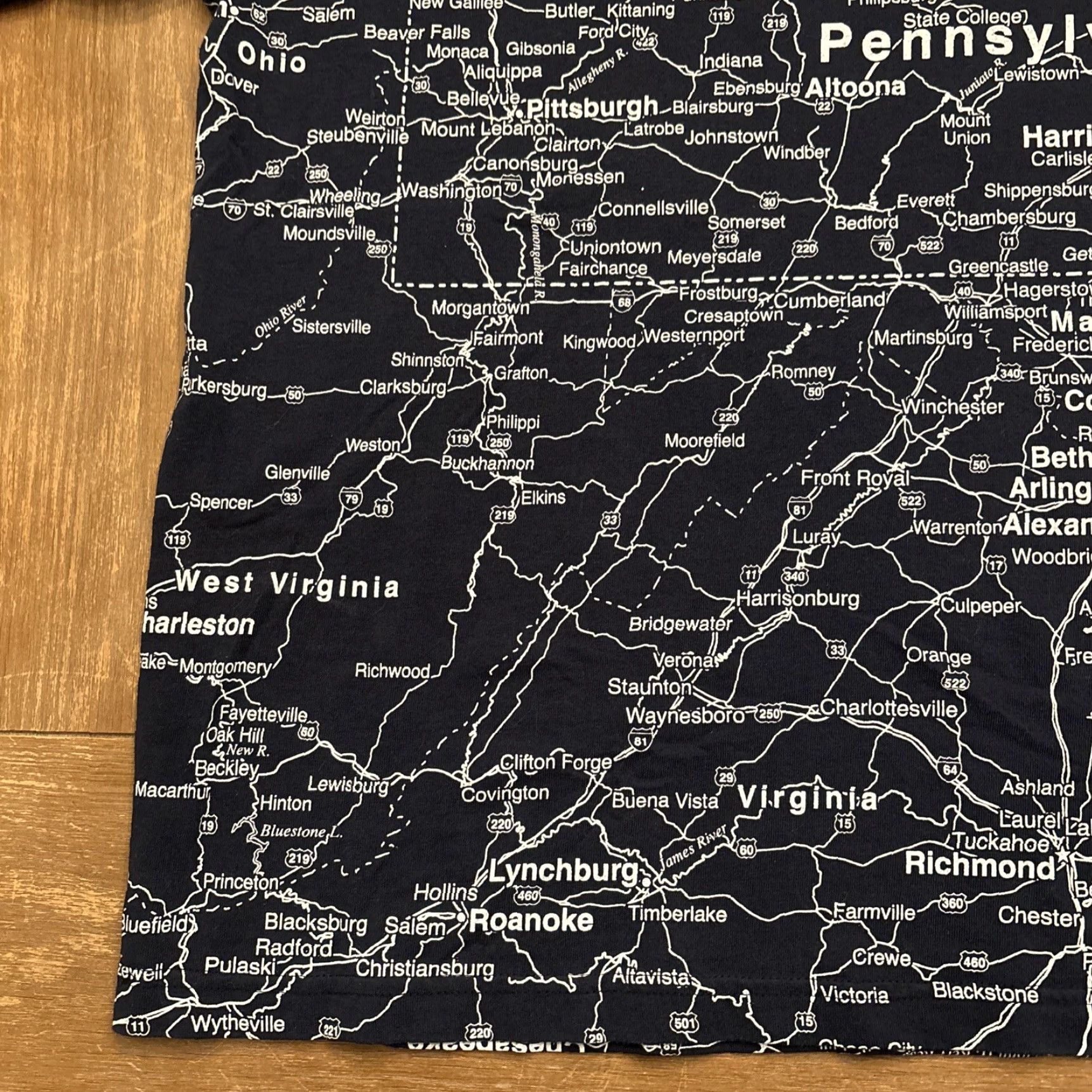 Vintage Pennsylvania Map T-Shirt XL Blue Men's Shirt All-Over Print Size US XL / EU 56 / 4 - 4 Thumbnail