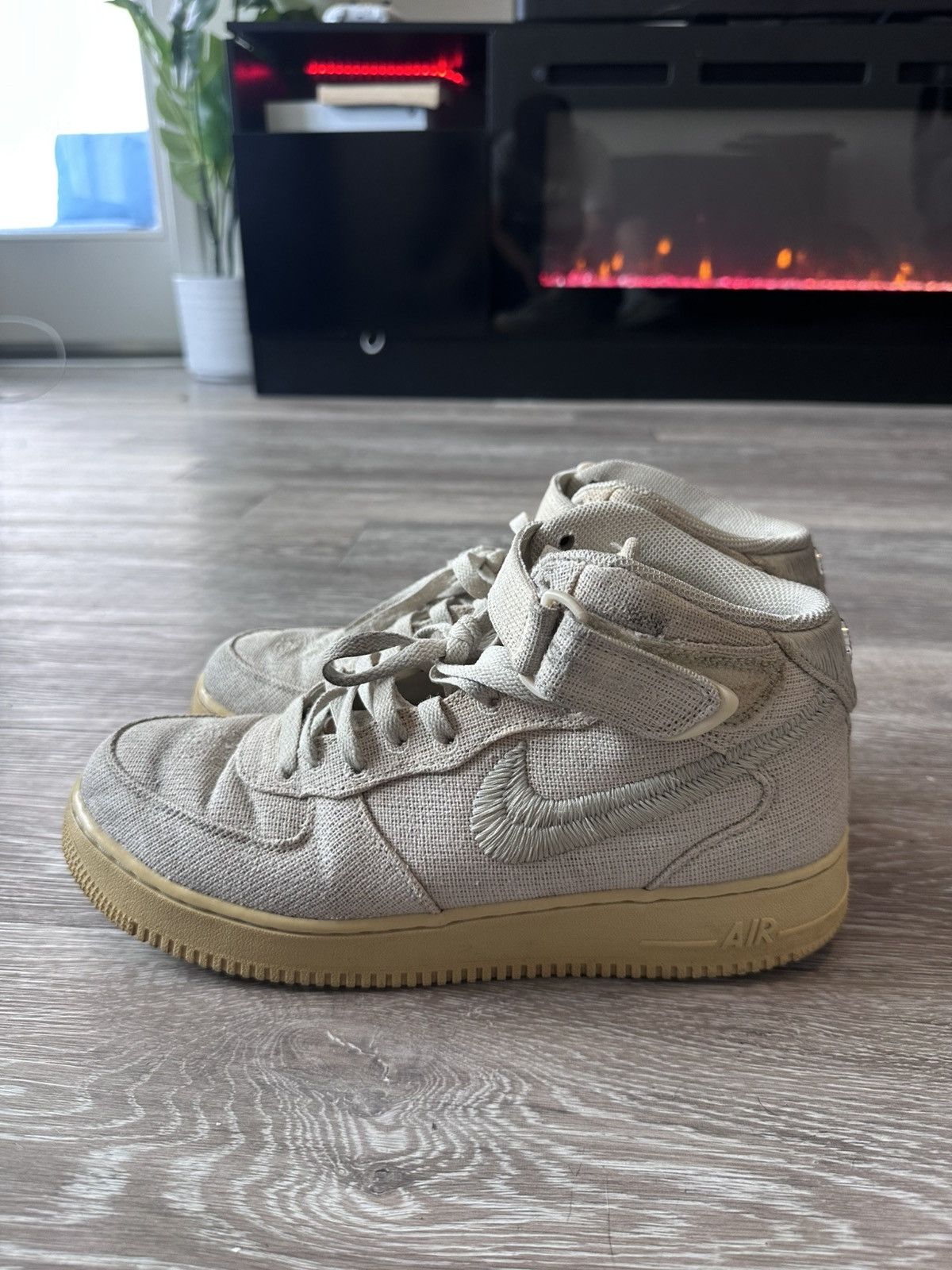 Nike × Stussy 2022 Stussy x Nike Air Force 1 Mid 'Fossil' Size US 10 / EU 43 - 1 Thumbnail