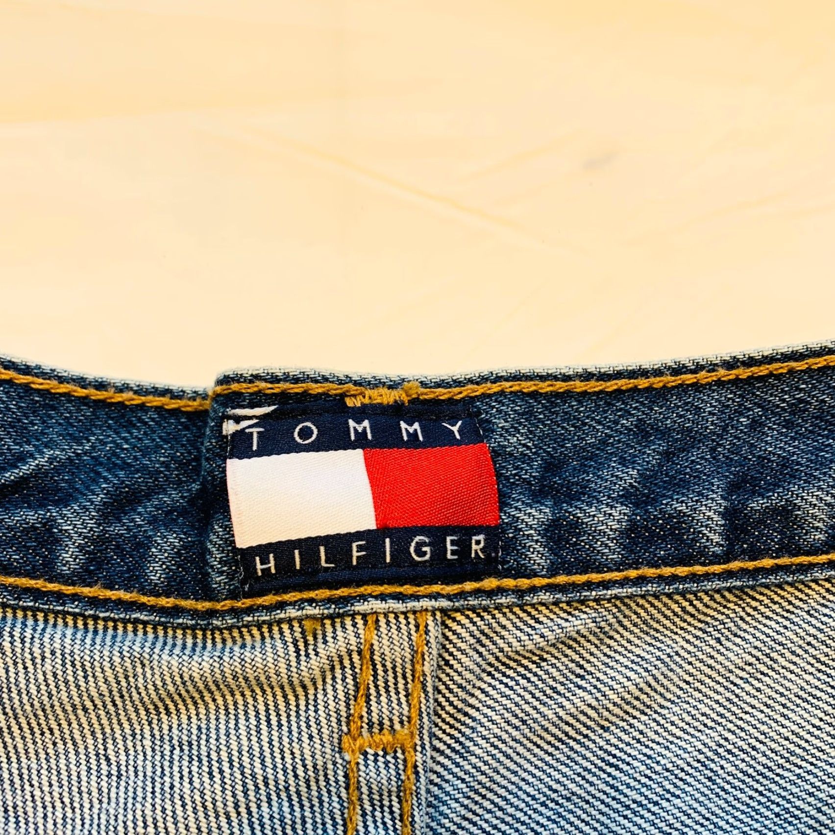 Tommy Hilfiger VINTAGE Tommy Hilfiger Perfect T Jean Mom Jeans High Rise Flag Crest 16 NWOT Jeans Women 90s Flag Crest Teal?? Size 38" / US 16 / IT 52 - 5 Thumbnail