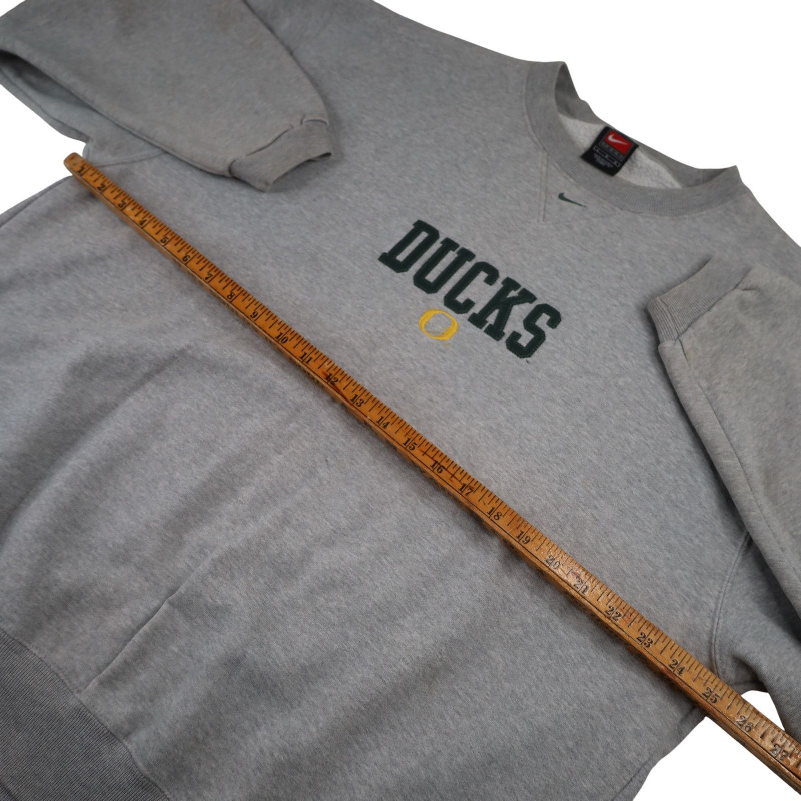 NCAA × Nike × Vintage VTG 90s Nike University of Oregon Ducks Spellout Sweatshirt Size US L / EU 52-54 / 3 - 7 Thumbnail