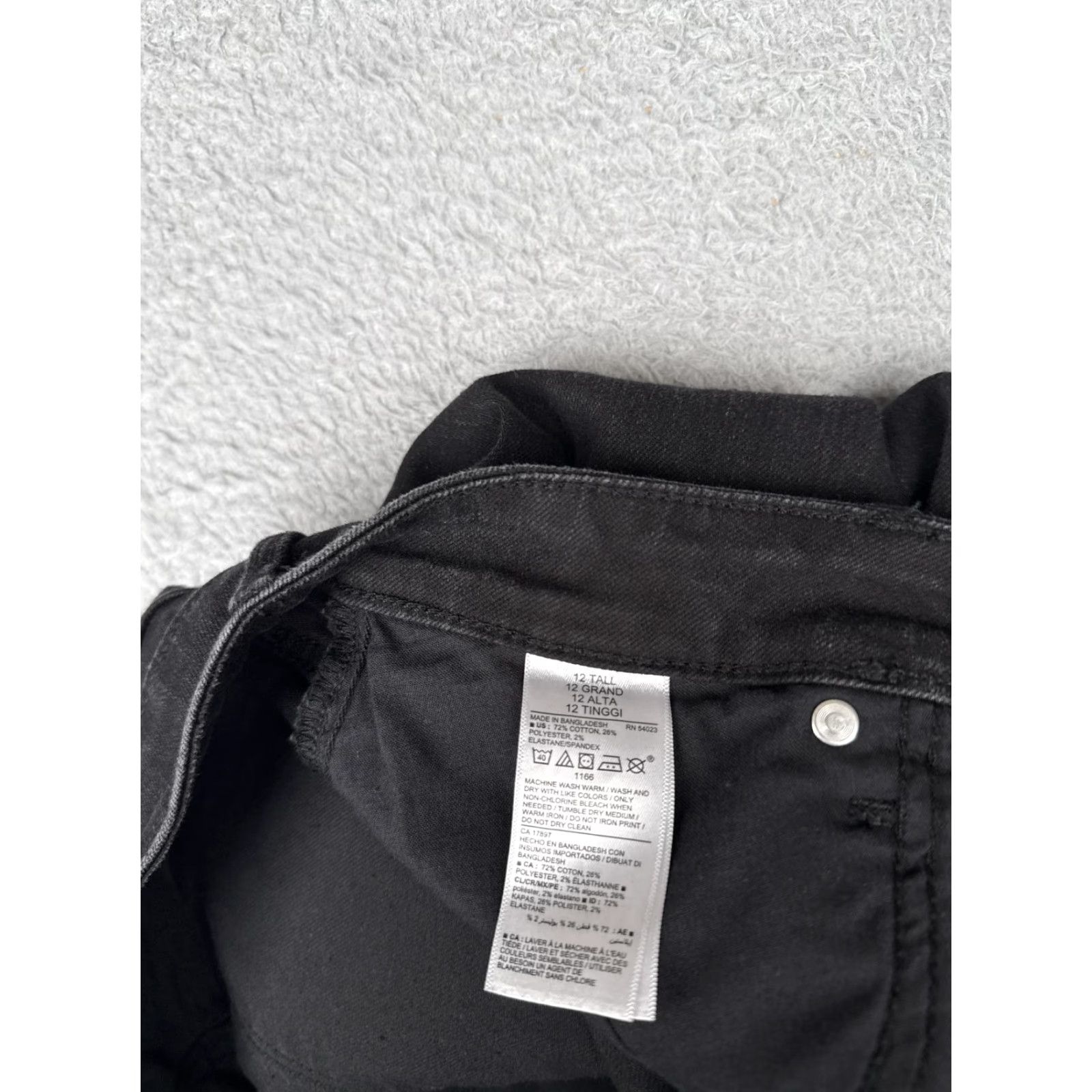 Old Navy Old Navy Jeans Womens 12 Tall Power Slim Straight High Rise Black Denim Straight 5-Pocket Zip Frayed Hem Women 12 Tall XS? Size 34" / US 12 / IT 48 - 7 Thumbnail