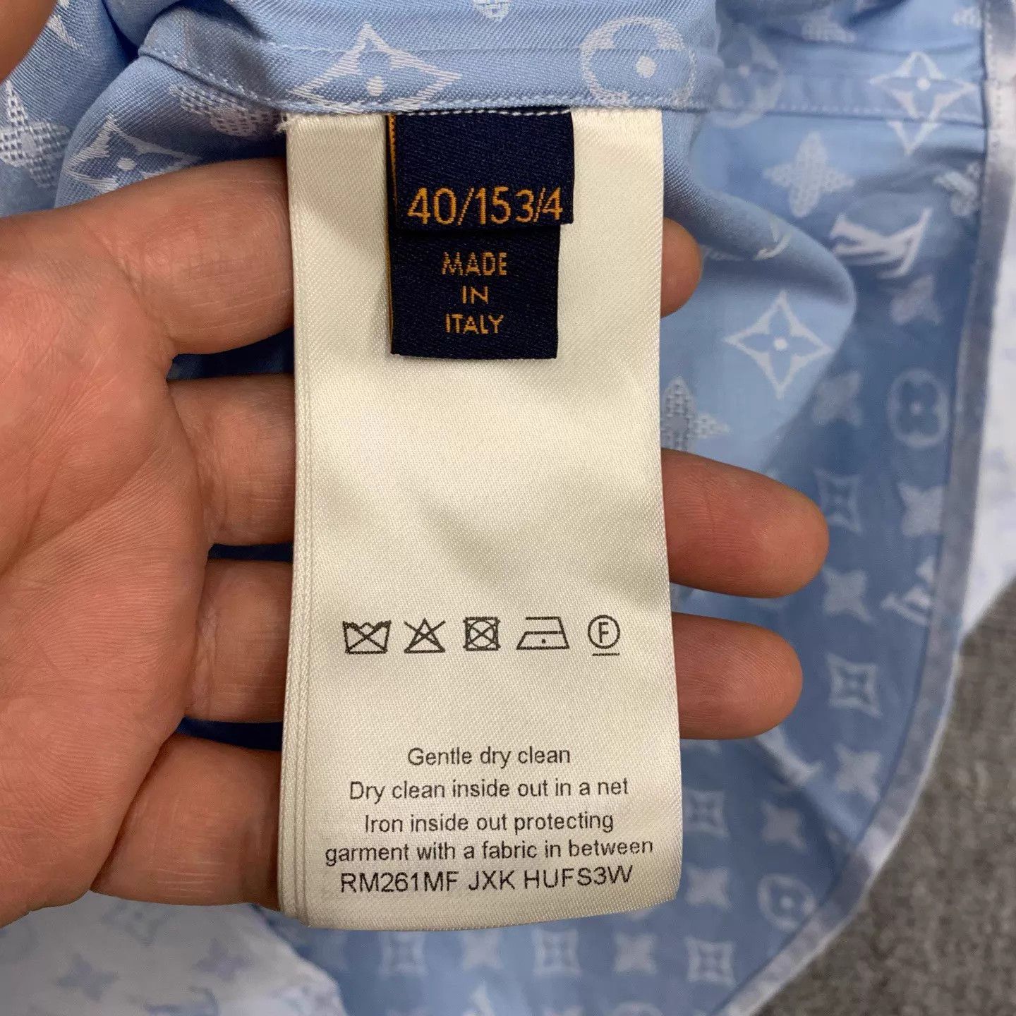 Louis Vuitton LV 26 new blue Monogram short-sleeve shirt 40 tags Size US M / EU 48-50 / 2 - 5 Thumbnail