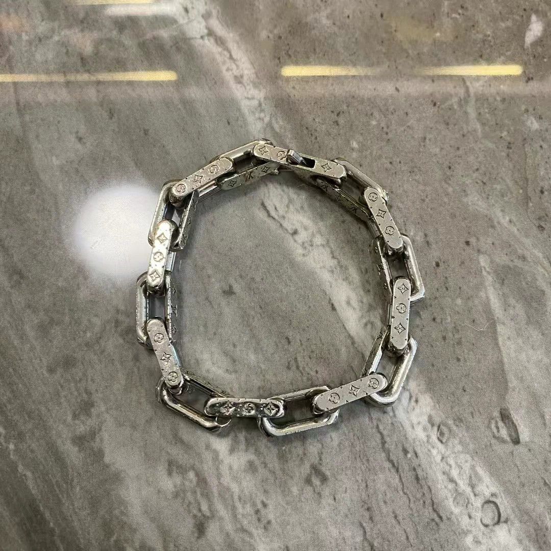 Louis Vuitton Louis Vuitton Cuban chain metal bracelet Size ONE SIZE - 1 Thumbnail