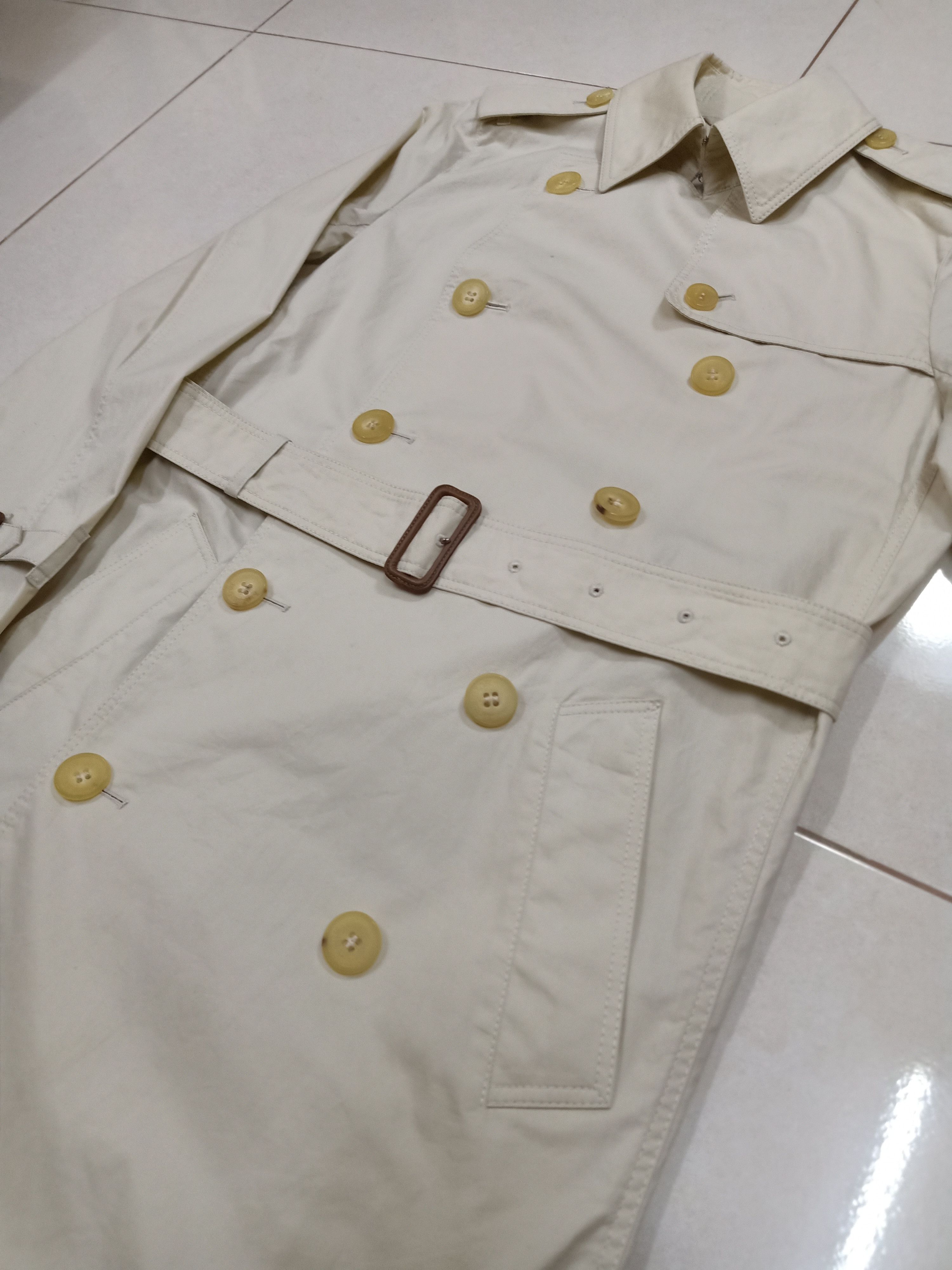 Burberry BURBERRY LONDON Beige Color Button Long Coats Parka Size US S / EU 44-46 / 1 - 3 Thumbnail