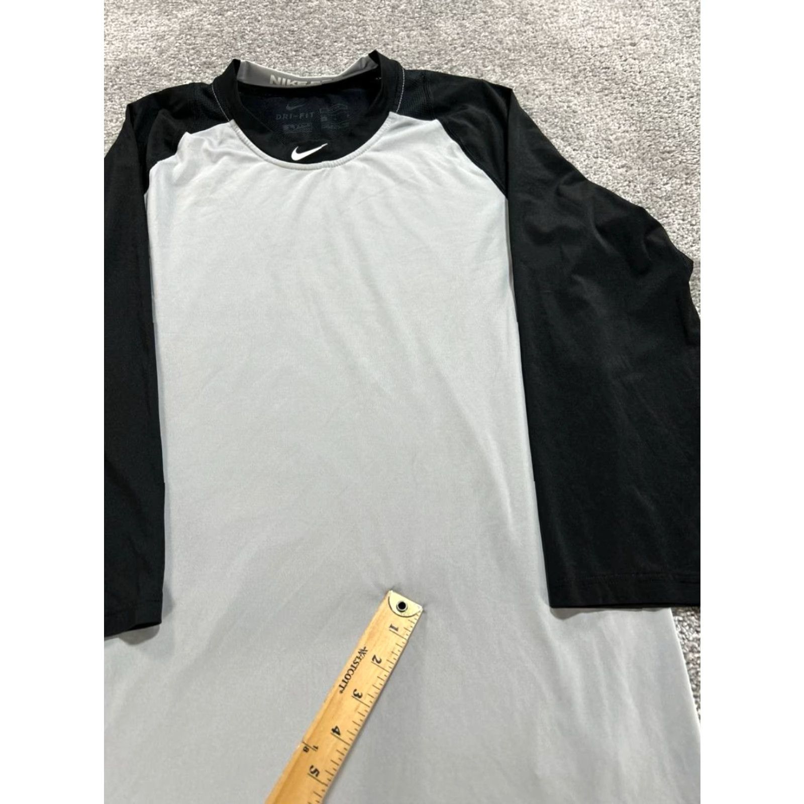Nike Nike Pro Shirt Mens L Gray Black Dri-Fit Training Pullover Nike Pro Nike Shirt Mens L Gray Black Dri-Fit Training Pullover Size US L / EU 52-54 / 3 - 5 Thumbnail