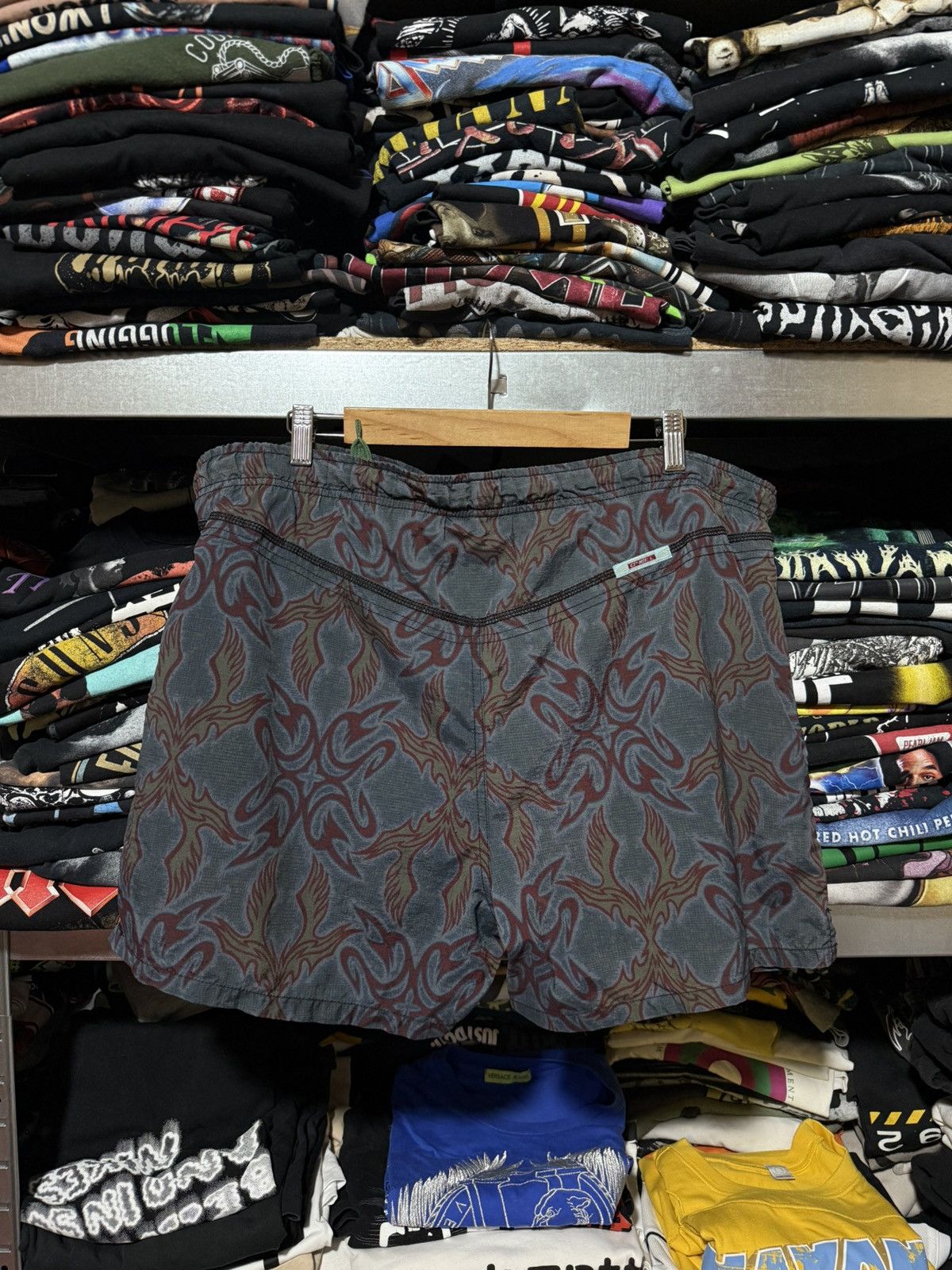 O'Neill Vintage 90’s O’Neill Crazy Fire Art Surfing Summer Shorts Size US 36 / EU 52 - 2 Thumbnail