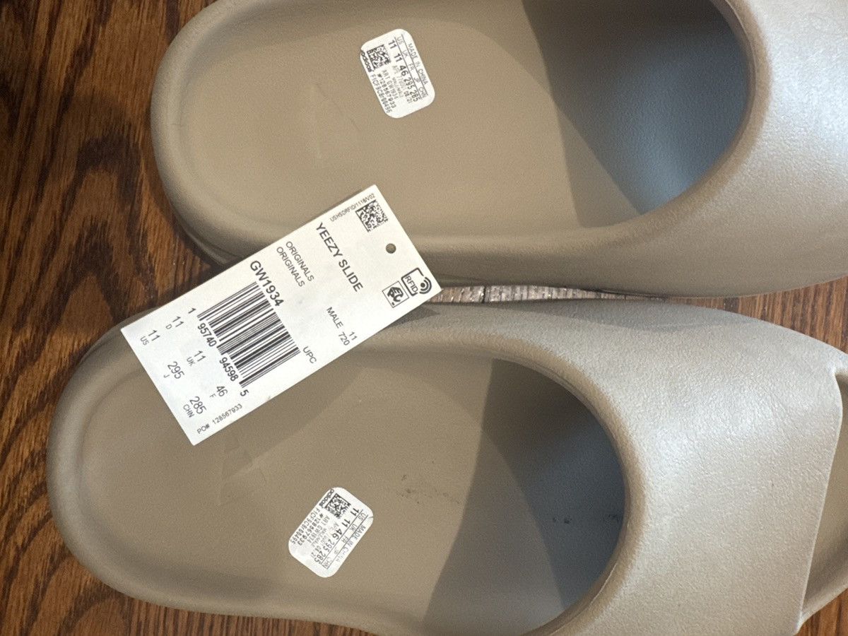 Yeezy Yeezy slide pure size 11 Size US 11 / EU 44 - 7 Thumbnail