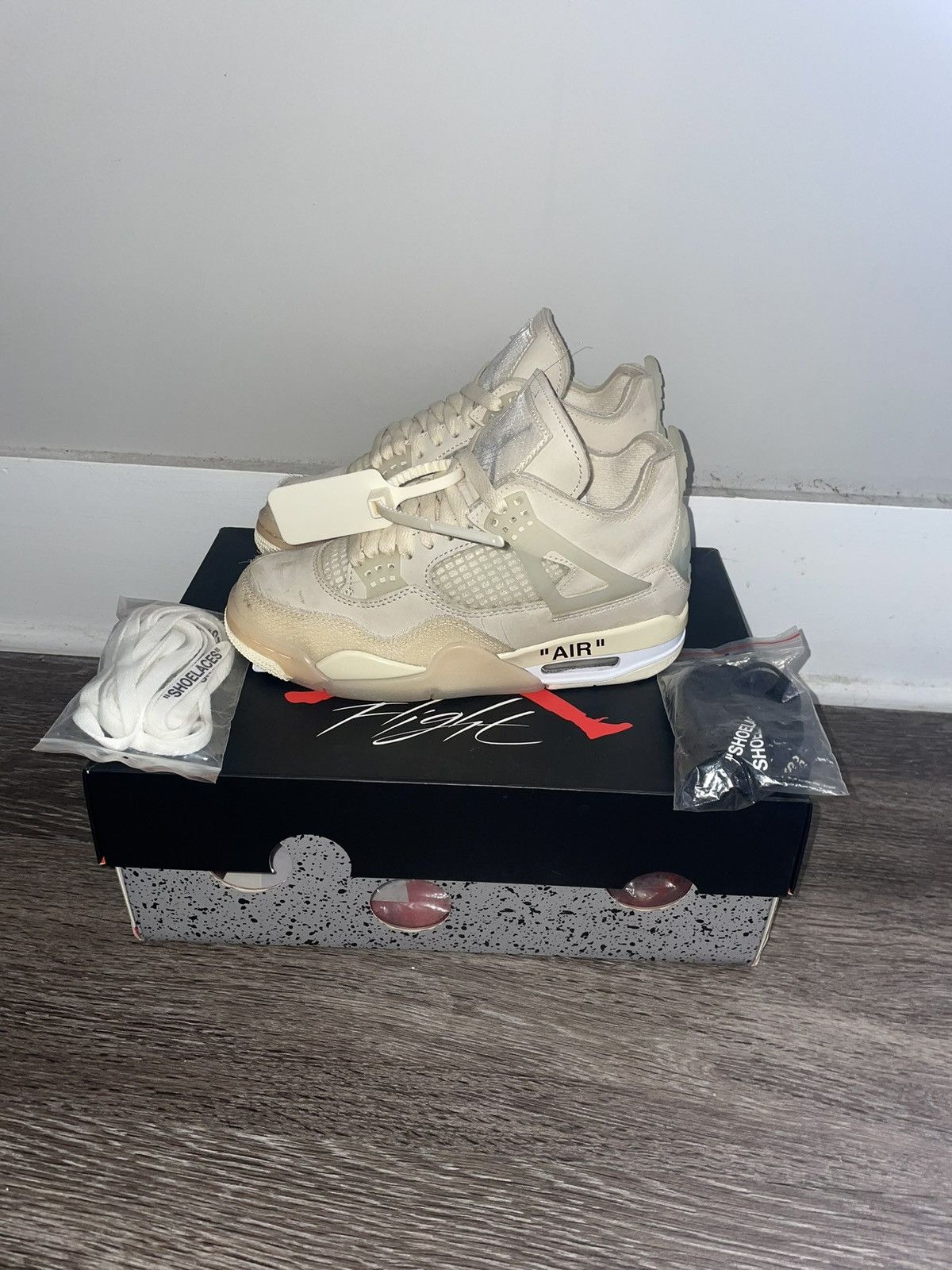 Jordan Brand × Off-White Air Jordan 4 x Off White Sail Size US 5 / IT 35 - 4 Thumbnail