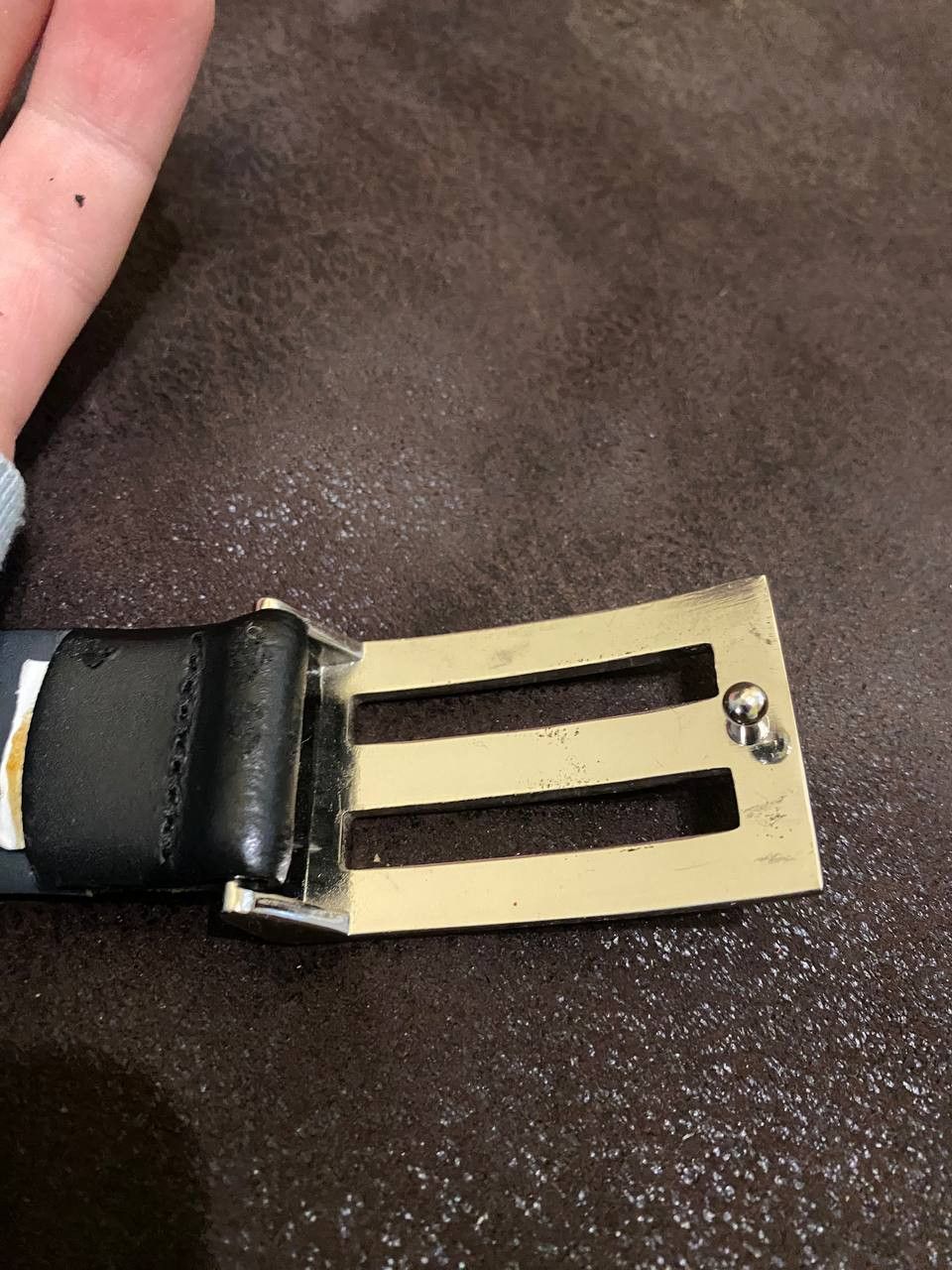 Hugo Boss black leather belt a metal buckle, possibly from Hugo Boss. Size ONE SIZE - 7 Thumbnail