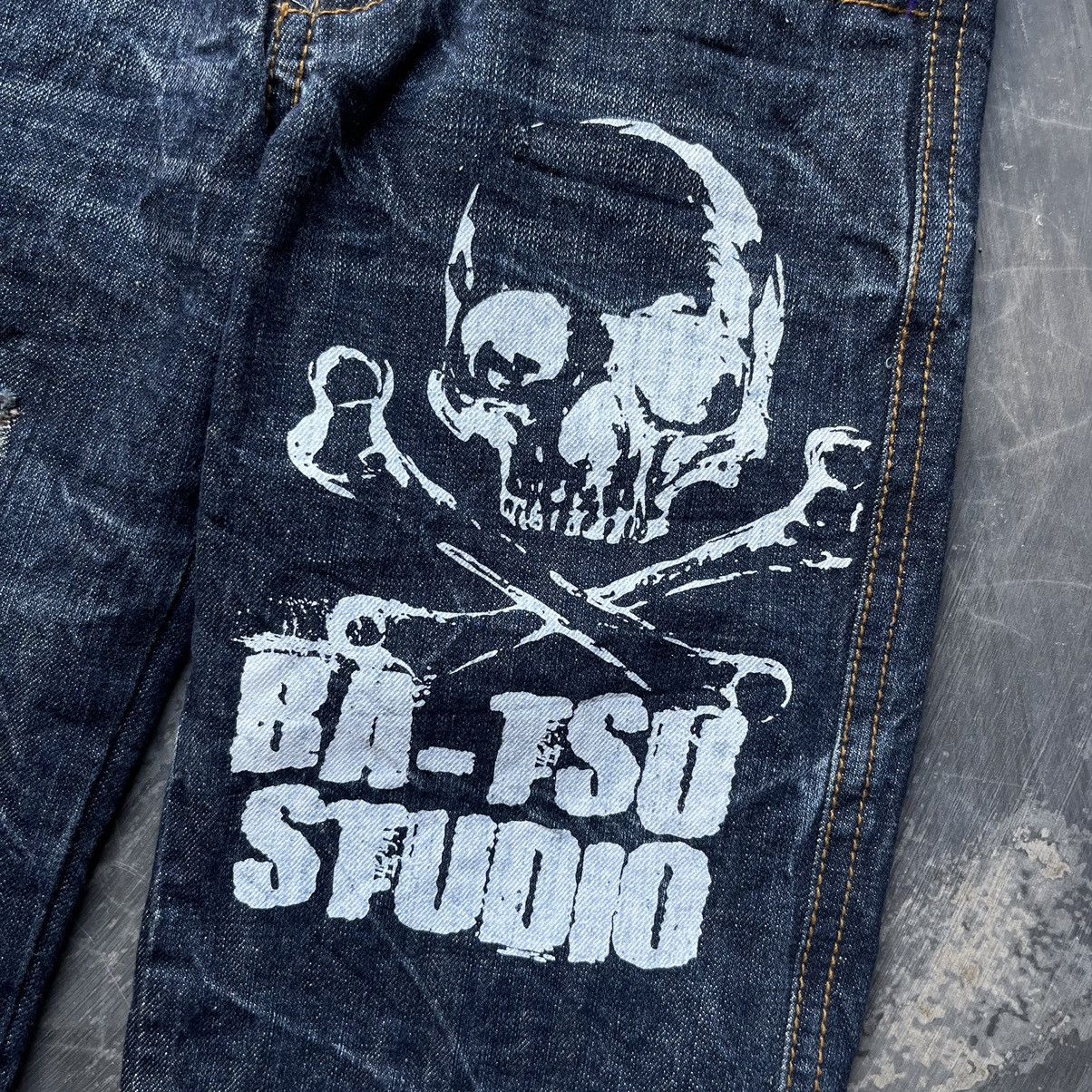 If Six Was Nine × Japanese Brand × KMRii Batsu studio mad punk skull short pants Size US 29 - 4 Thumbnail