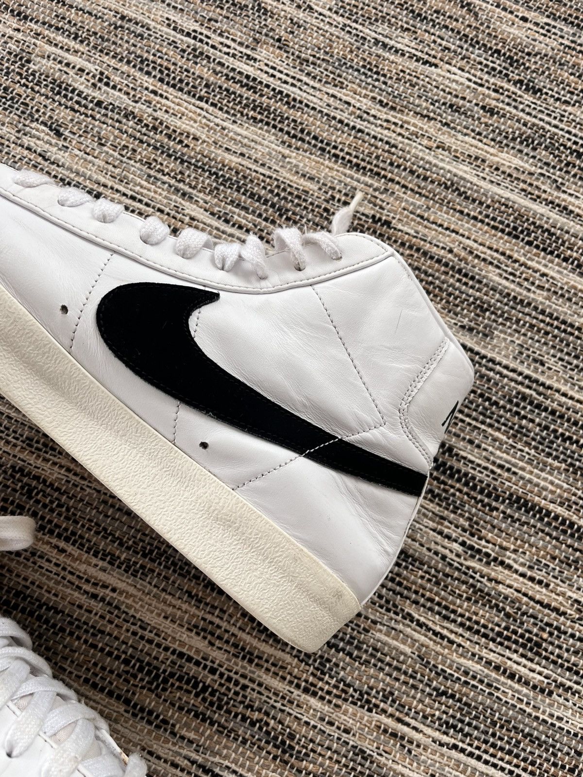 Nike Vintage Nike Blazer White Leather Sk8 Mid Sneakers y2K new Size US 10.5 / EU 43-44 - 10 Thumbnail