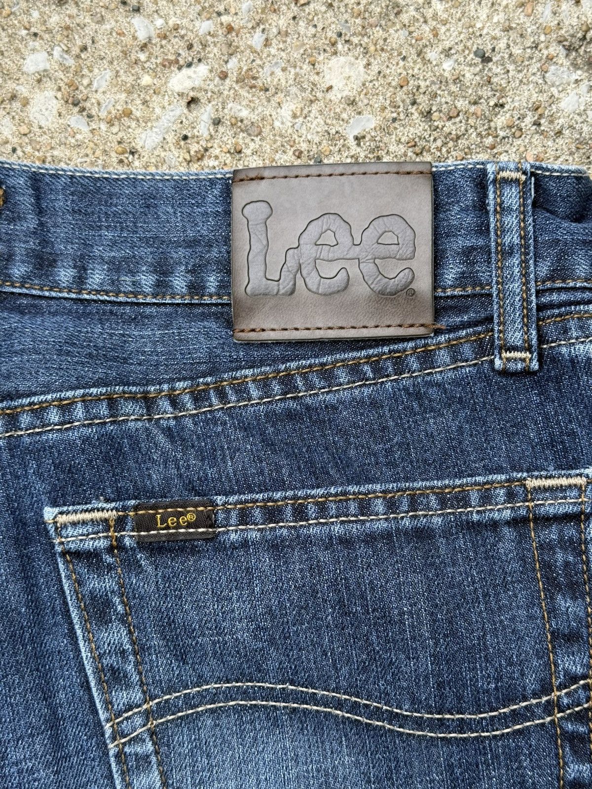 Lee Lee Faded Dark Blue Relaxed Straight Fit Denim Jeans Size US 31 - 9 Thumbnail