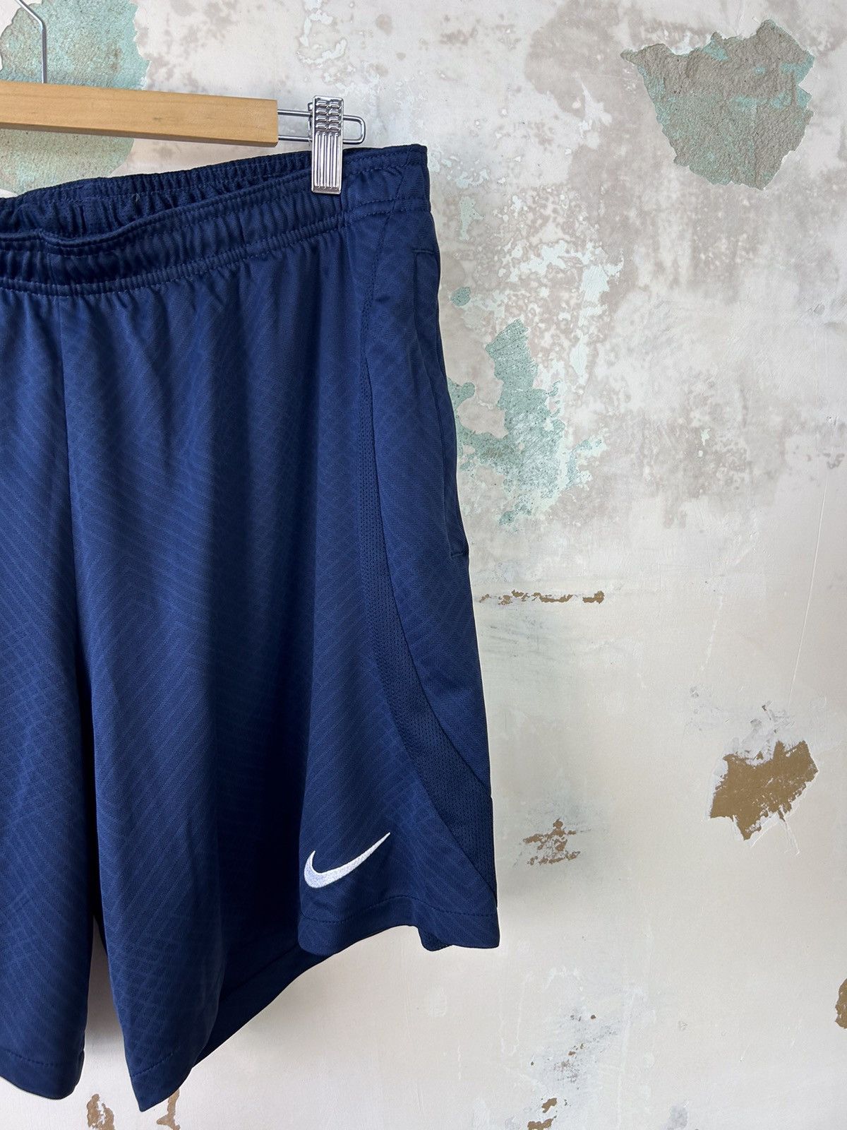 Chelsea Soccer × Nike NIKE FC GHELSEA SOCCER SHORTS Size US 36 / EU 52 - 3 Thumbnail