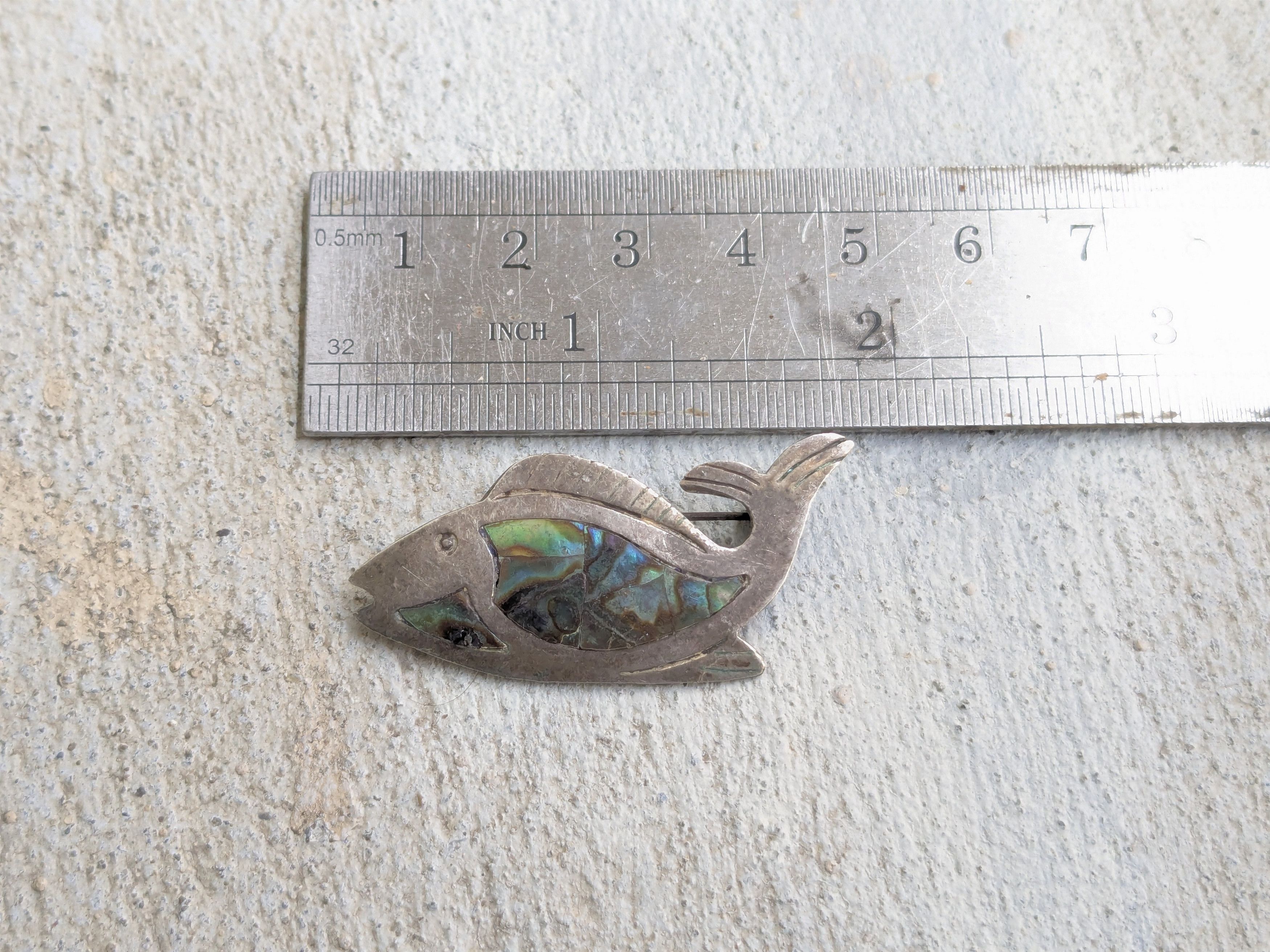 Jewelry × Vintage Vintage Sterling Silver Pin Brooch Fish Modern Abstract Size ONE SIZE - 11 Thumbnail