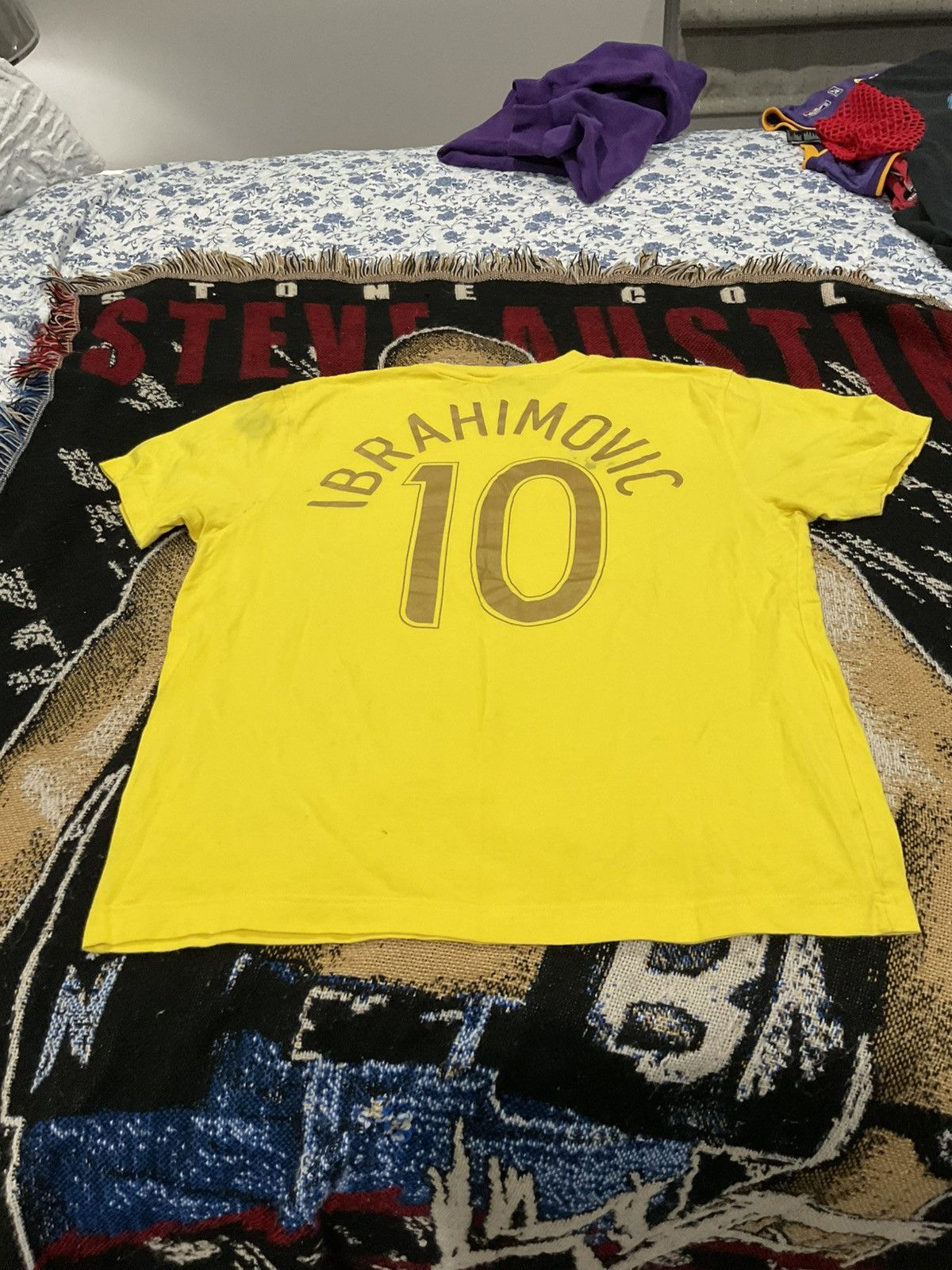 Nike Vintage Sweden soccer shirt zlatan ibrahimovic Nike xl shirt Size US XL / EU 56 / 4 - 5 Thumbnail