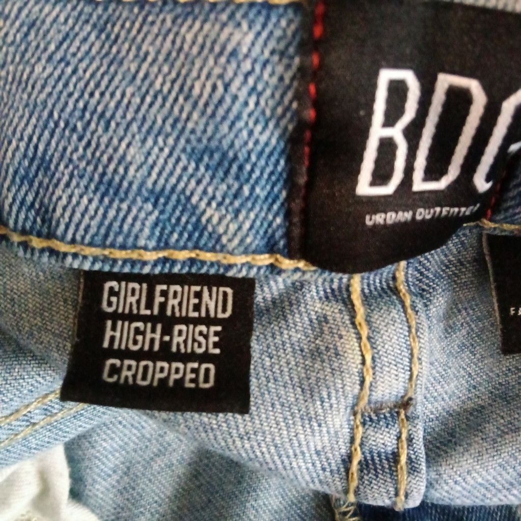 Bdg BDG High-Waisted Cropped Girlfriend Jean Light Wash Size 28 Size 28" / US 6 / IT 42 - 9 Thumbnail