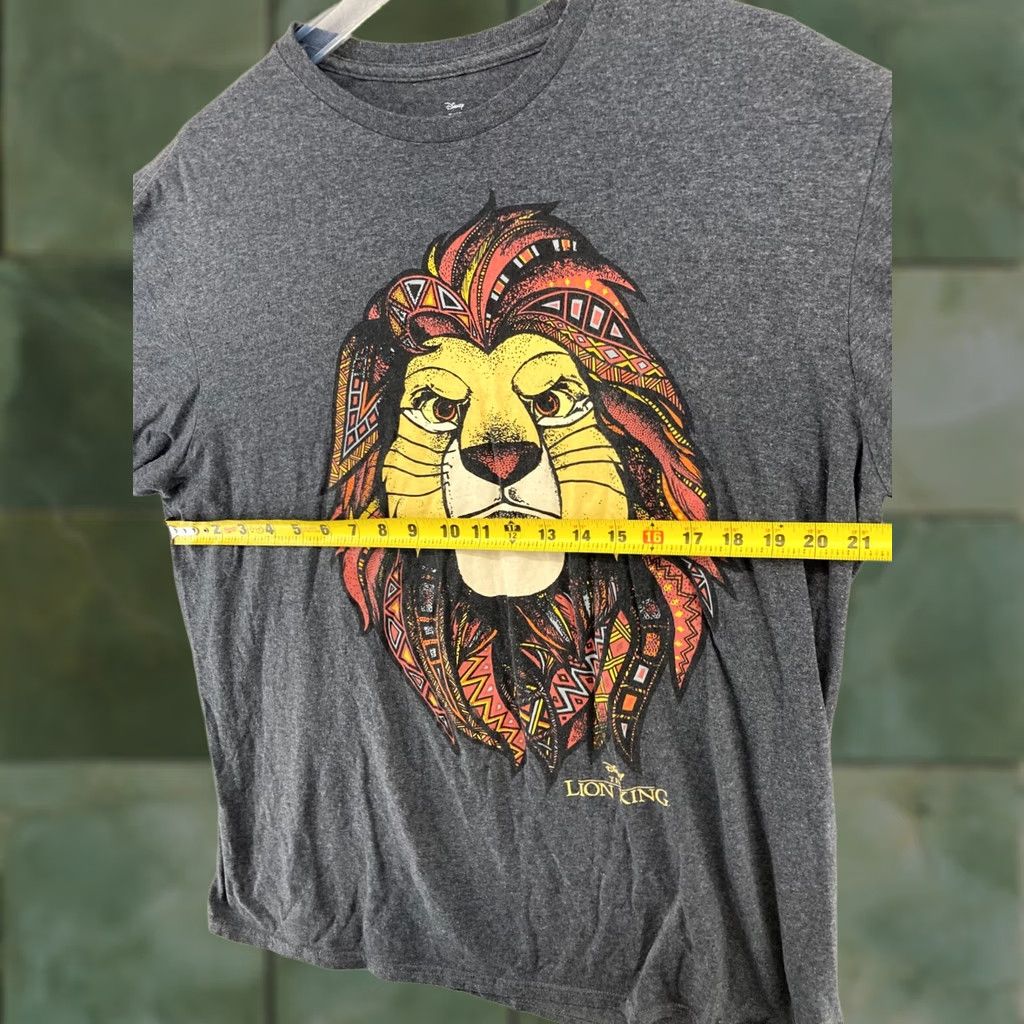 Vintage Nike Lion King TShirt Womens XL Gray Lion Boho Simba Shirt Womens XL Gray Cartoon Movie Theme Casual Sleeve Crew Neck Size XL / US 12-14 / IT 48-50 - 1 Thumbnail