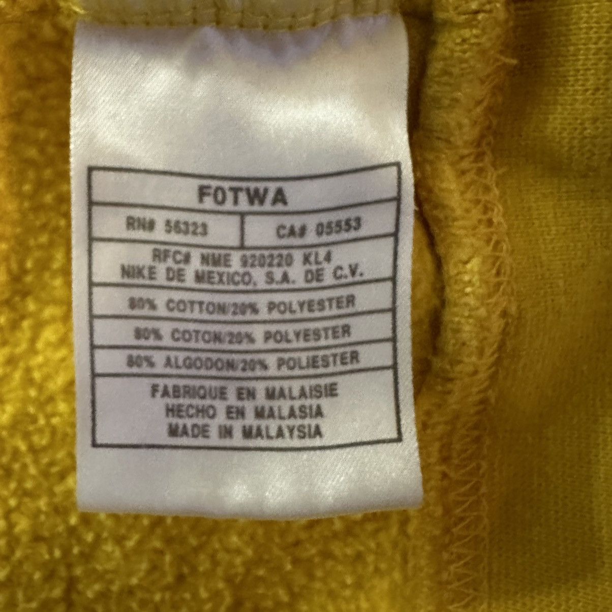 Nike × Vintage VTG Y2K Nike Crewneck Yellow Size US L / EU 52-54 / 3 - 4 Thumbnail