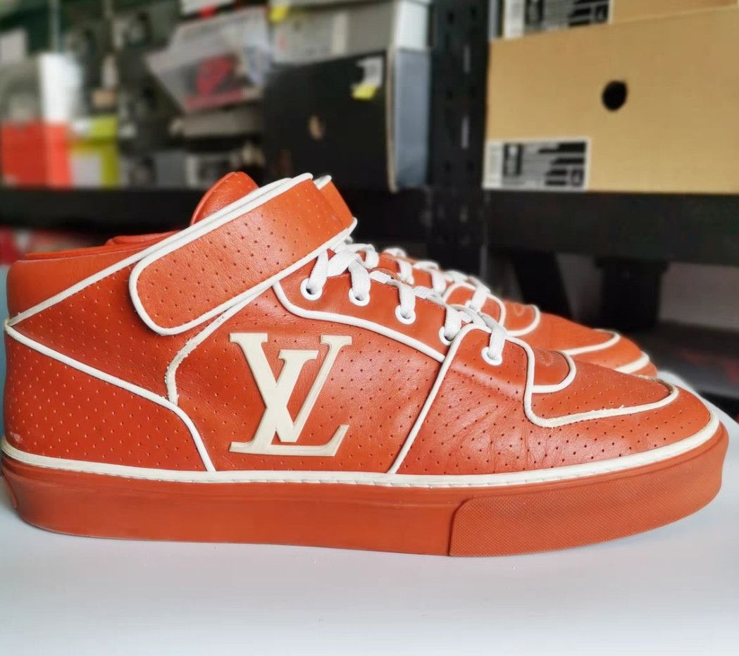 Louis Vuitton Louis Vuitton High Top Velcro Sneakers Size US 9 / EU 42 - 1 Thumbnail