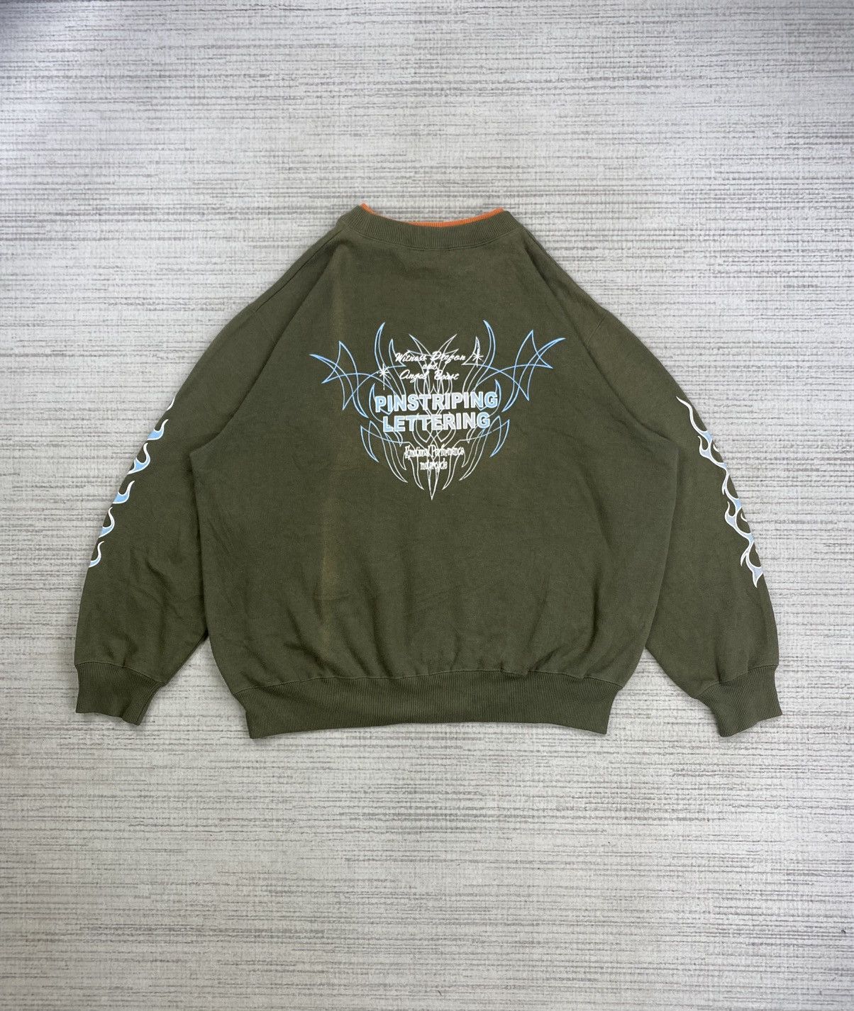 Vintage Pinstriping Lettering Spellout Longsleeve Sweatshirt