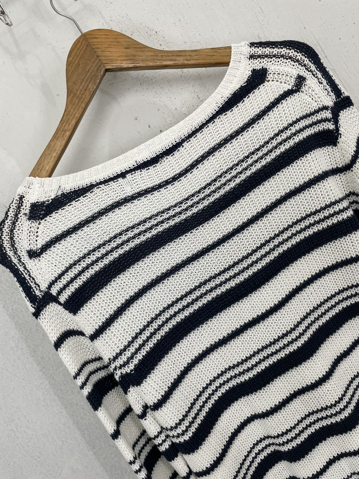 GOSTAR DE FUGA Gostar De Fuga Stripe GOA Tassi Assymetrical Style Knitwear Size US L / EU 52-54 / 3 - 9 Thumbnail