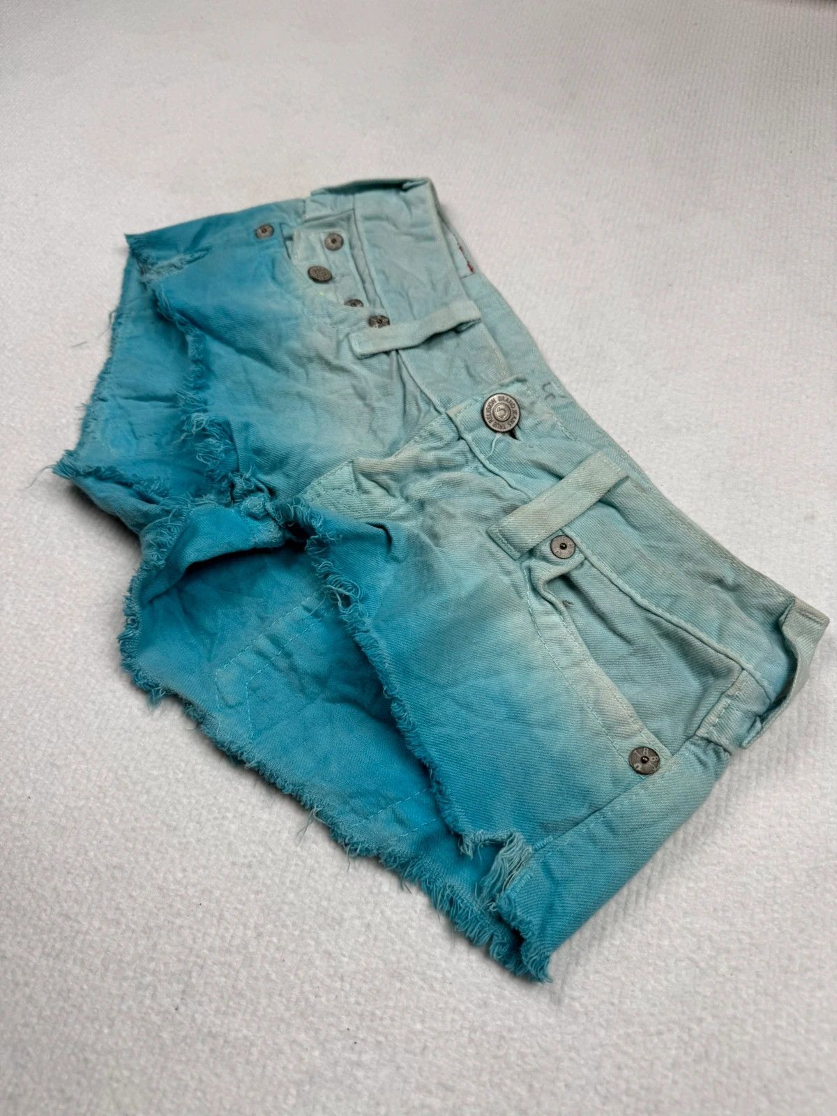 True Religion True Religion Low Waist Hot Pants Micro Shorts 2000s Y2k Size 27" / US 4 / IT 40 - 3 Thumbnail