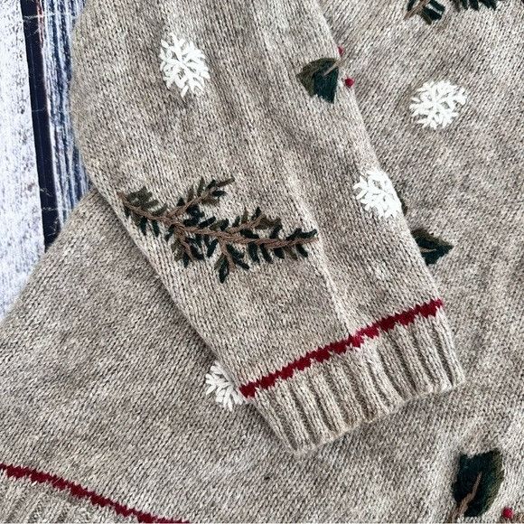 Vintage Vintage Christopher & Banks Hand Embroidered Beige Holiday S Size L / US 10 / IT 46 - 4 Thumbnail