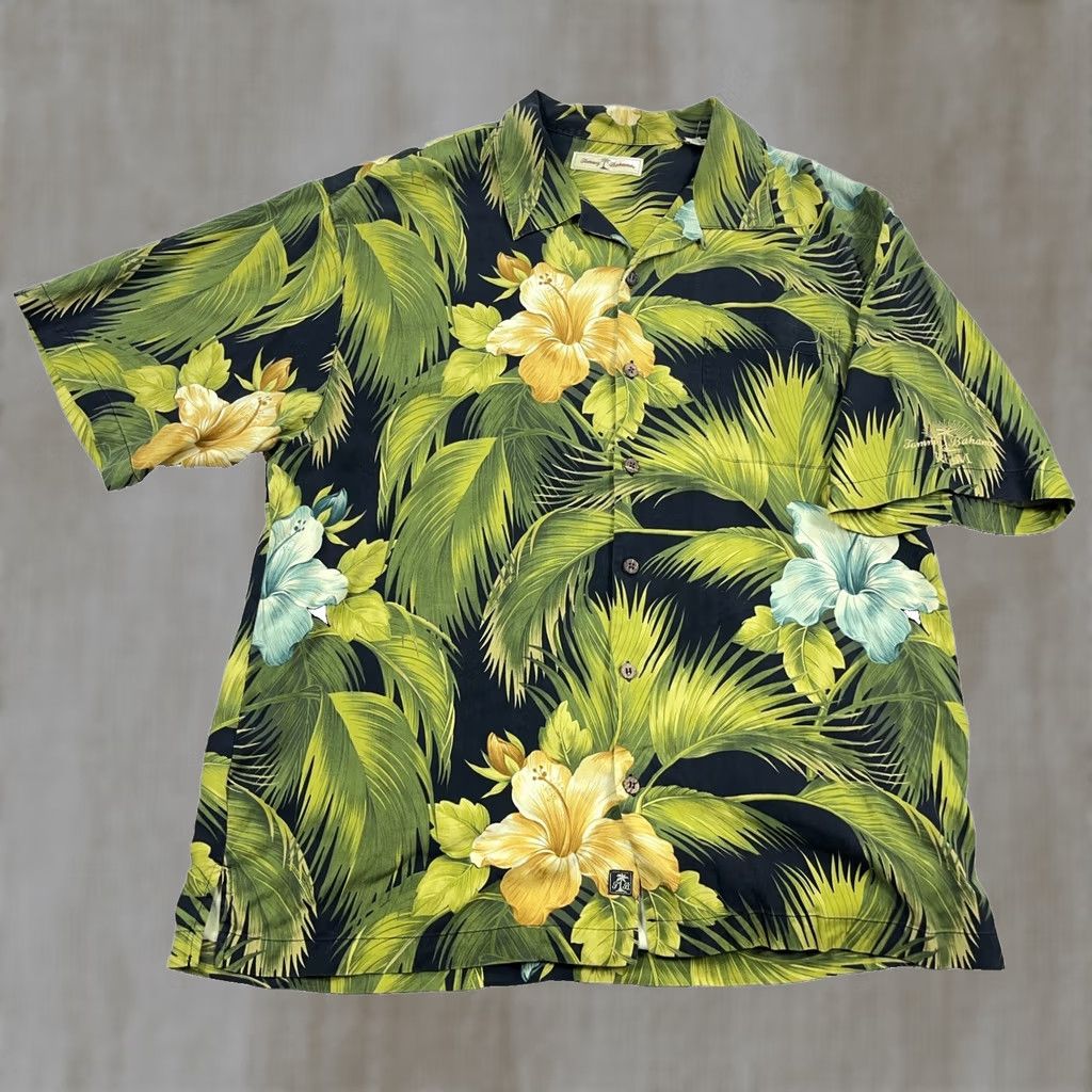 Tommy Bahama Tommy Bahama Shirt XL Green Silk Floral Button Up Camp Beach Hawaiian Men Rum Size US XL / EU 56 / 4 - 1 Thumbnail