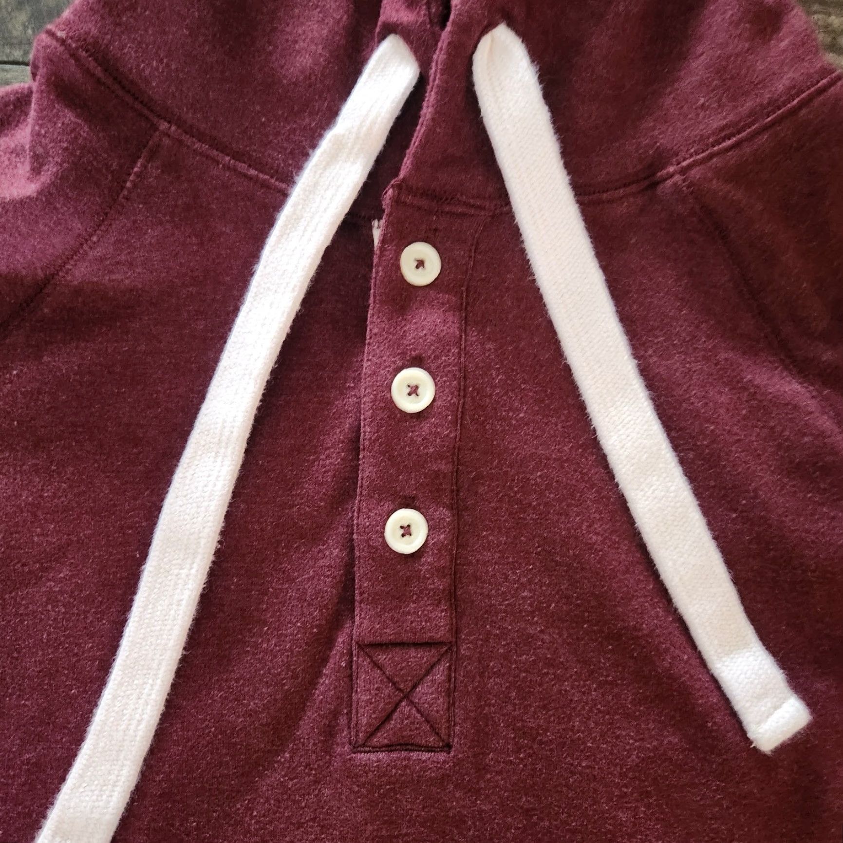 Vintage Normal Brand Henley Hoodie Mens Large Burgundy Red Shirt Hoodie Pullover Pockets Long Sleeve Regular Fit Cotton Polyester Spandex Mens - Size US L / EU 52-54 / 3 - 6 Thumbnail