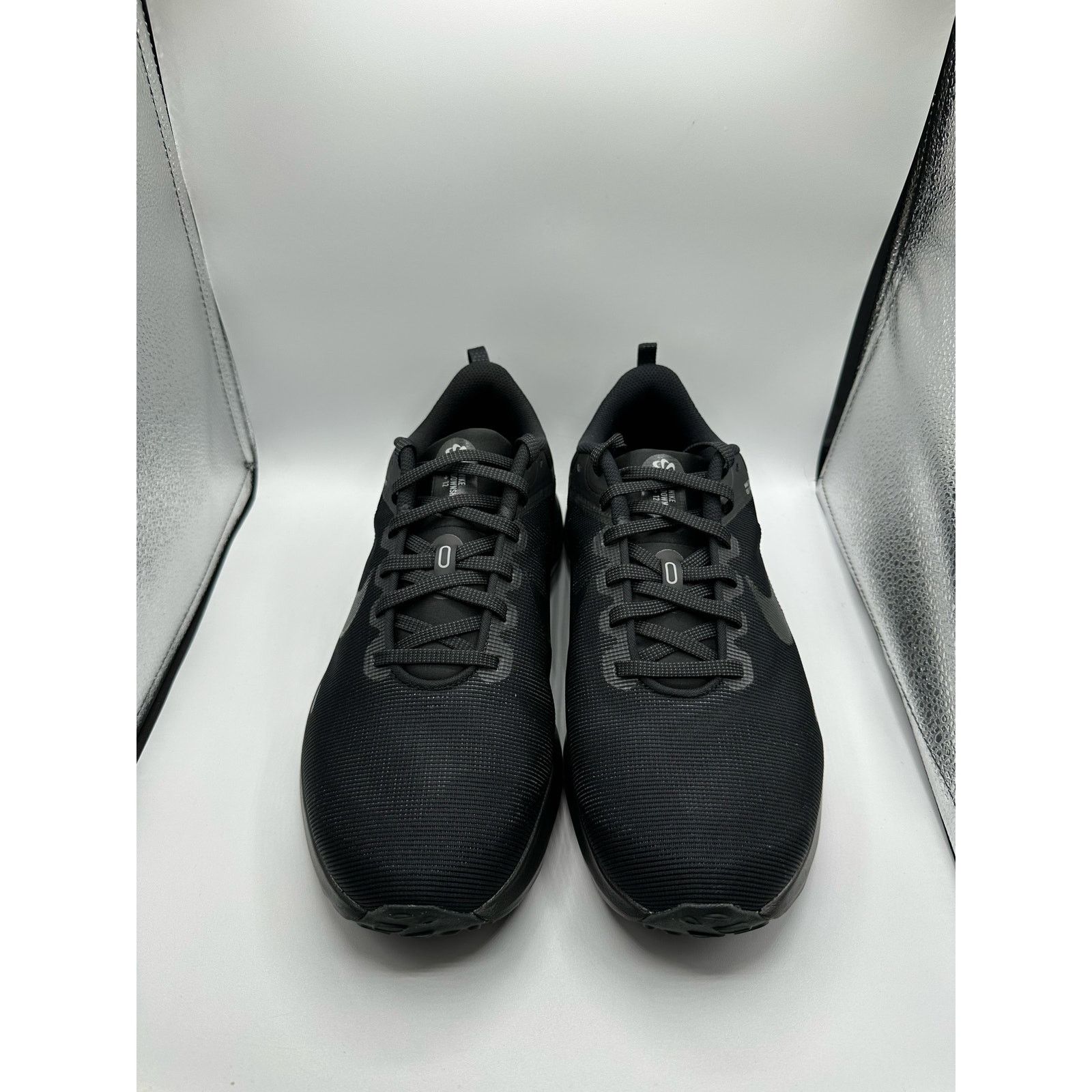 Nike Nike Downshifter 12 Extra Wide “Black Particle Grey” Size US 10.5 / EU 43-44 - 2 Thumbnail