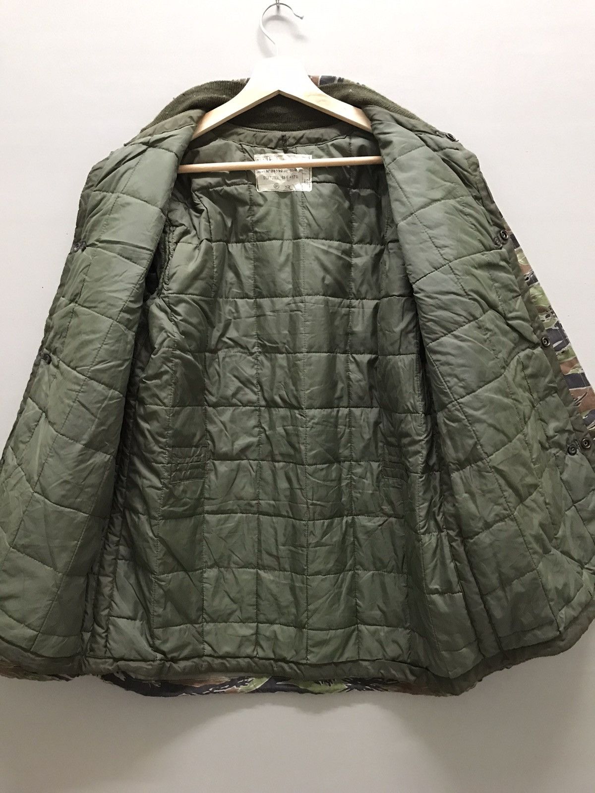 Guerrilla Group Vintage 60s U.S Army Tiger Stripe Camo Jacket Size US L / EU 52-54 / 3 - 7 Thumbnail
