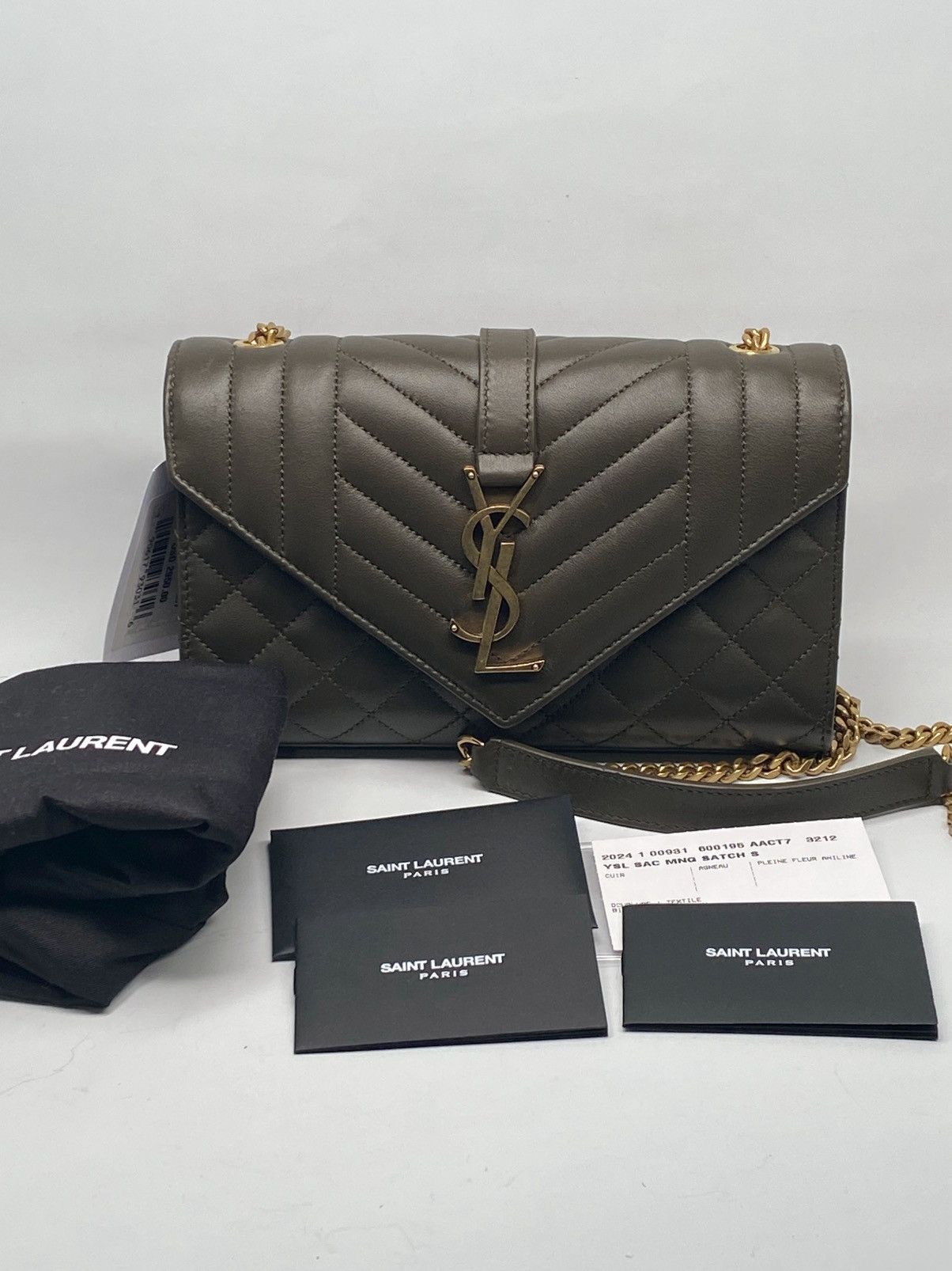 YVES Saint Laurent Envelope Triquilt Small YSL Shoulder Bag in Green, Women's